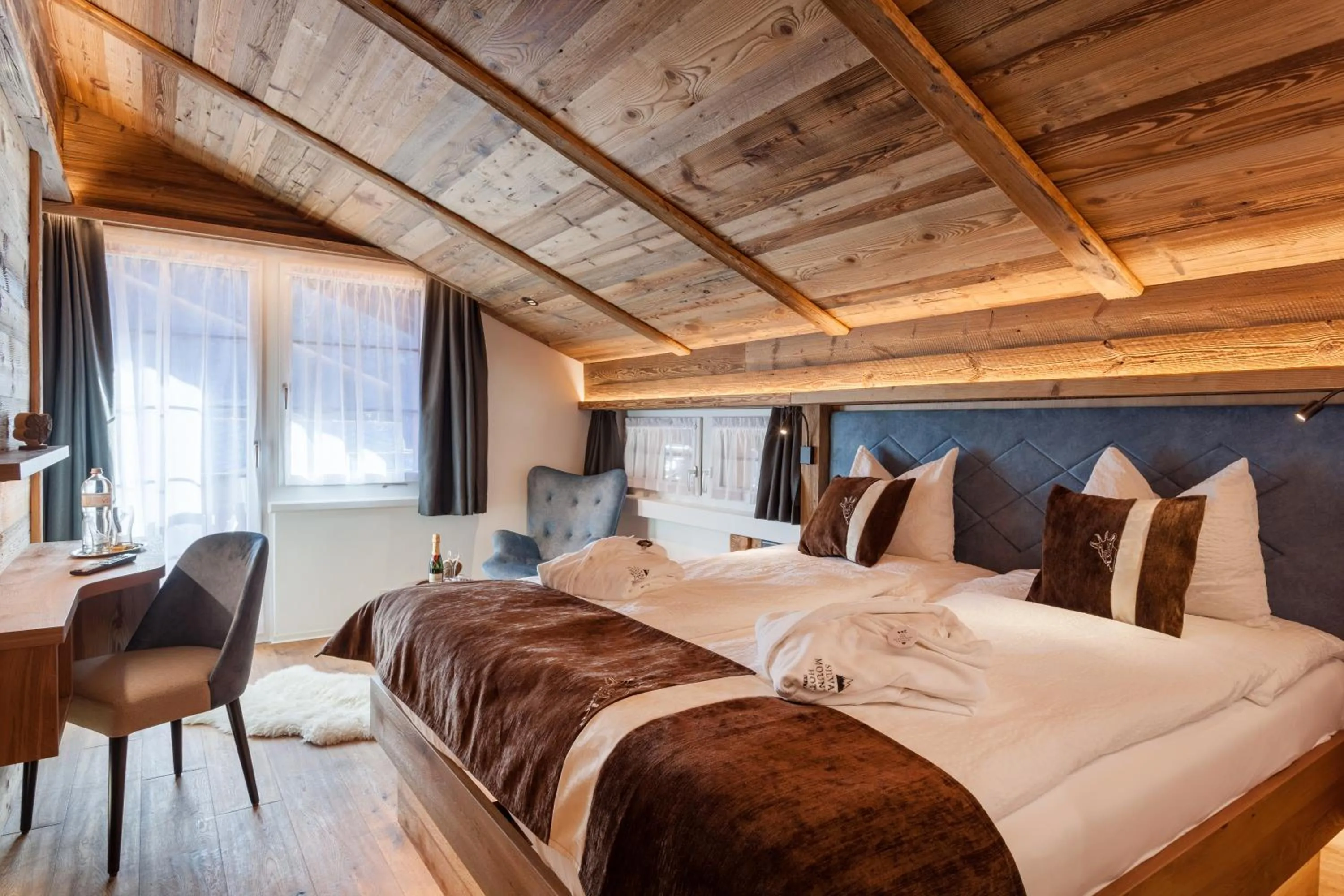 Photo of the whole room, Bed in Silvana Mountain Hotel