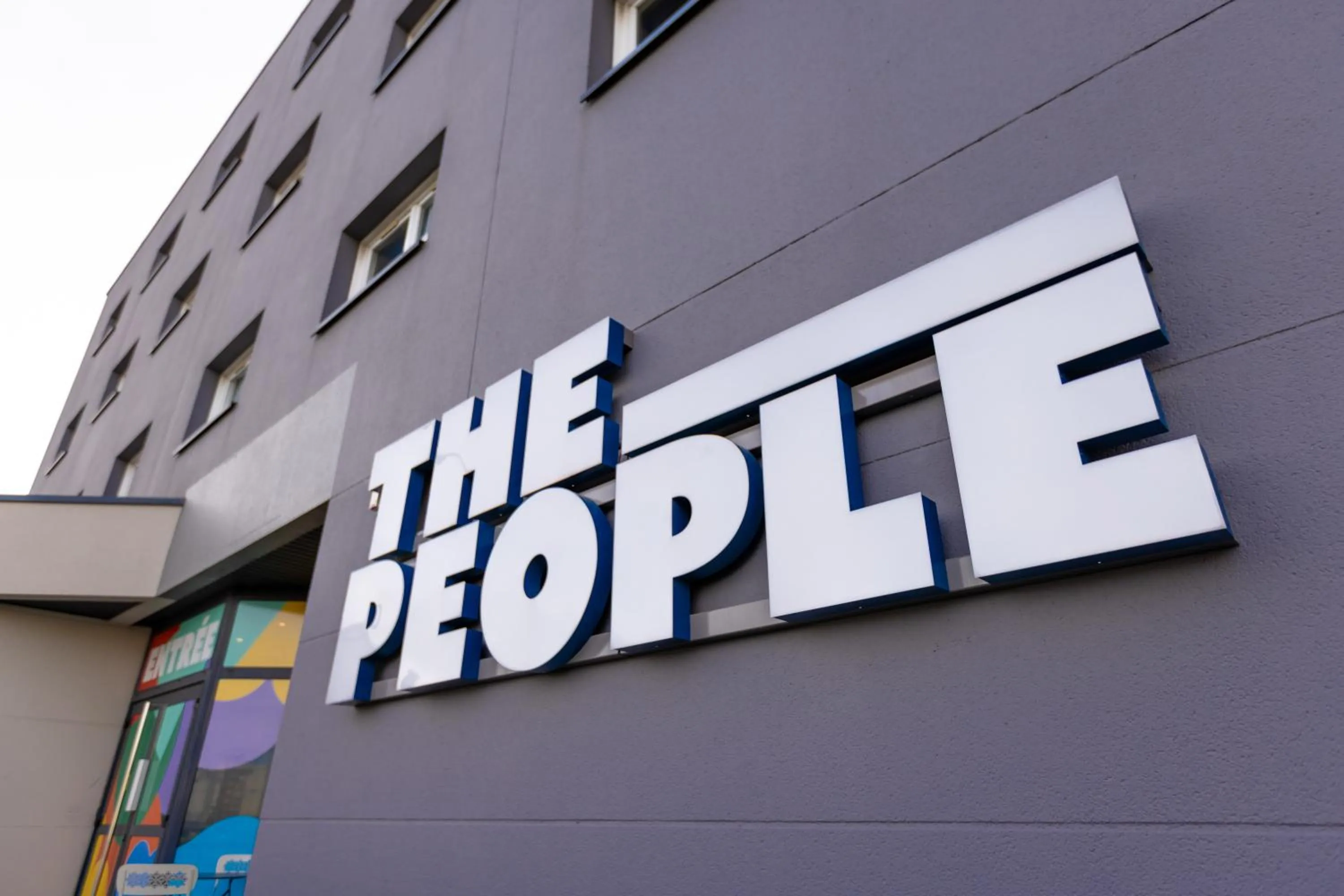 Bird's eye view in The People Le Havre