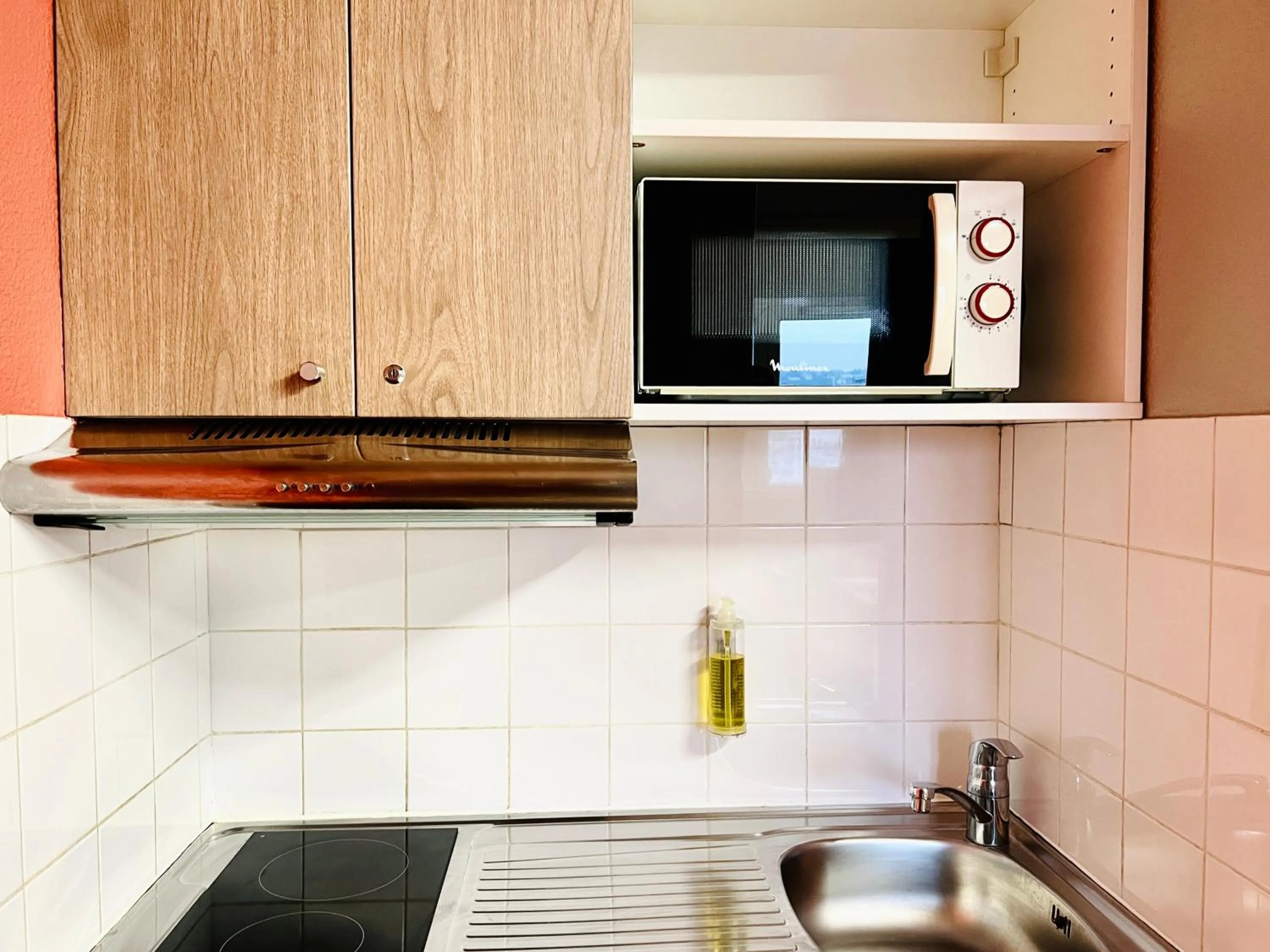 Kitchen or kitchenette in The People Le Havre