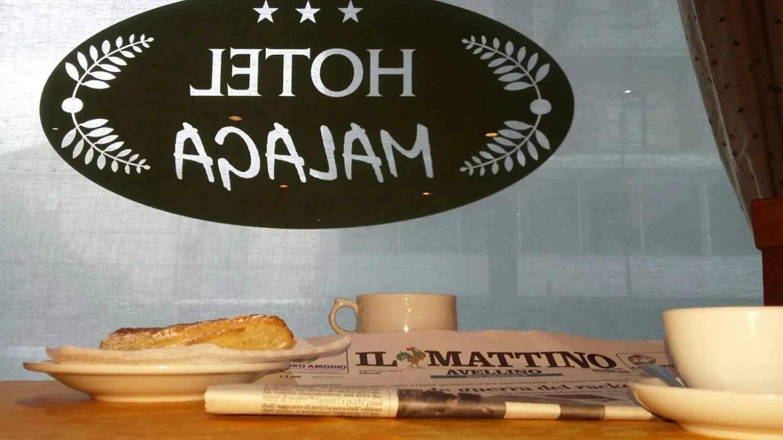 Restaurant/places to eat in Hotel Malaga