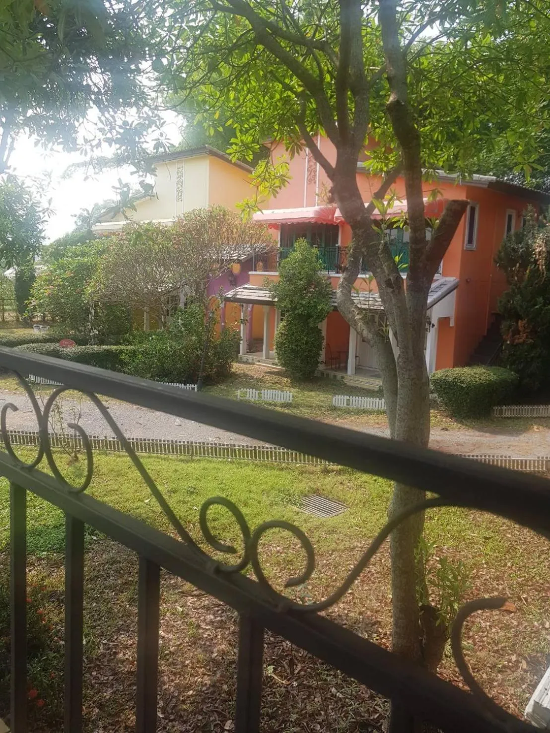 Property building in Baan Kung Kang De Pai