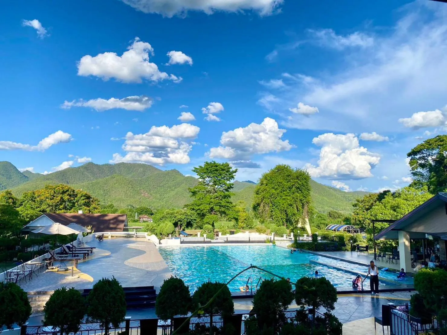 Swimming pool in Baan Kung Kang De Pai