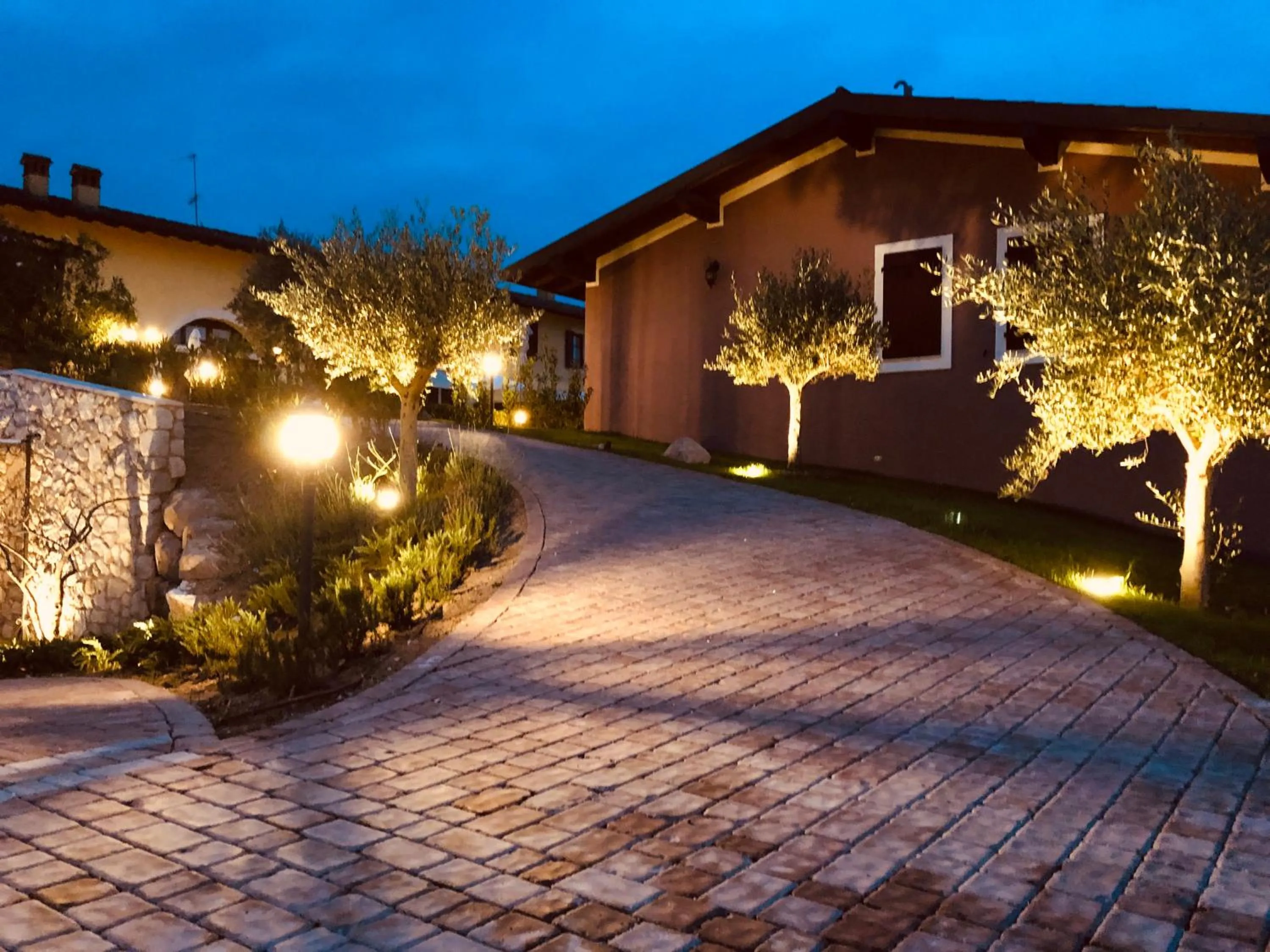 Property building in Bertoletta Village Apartments