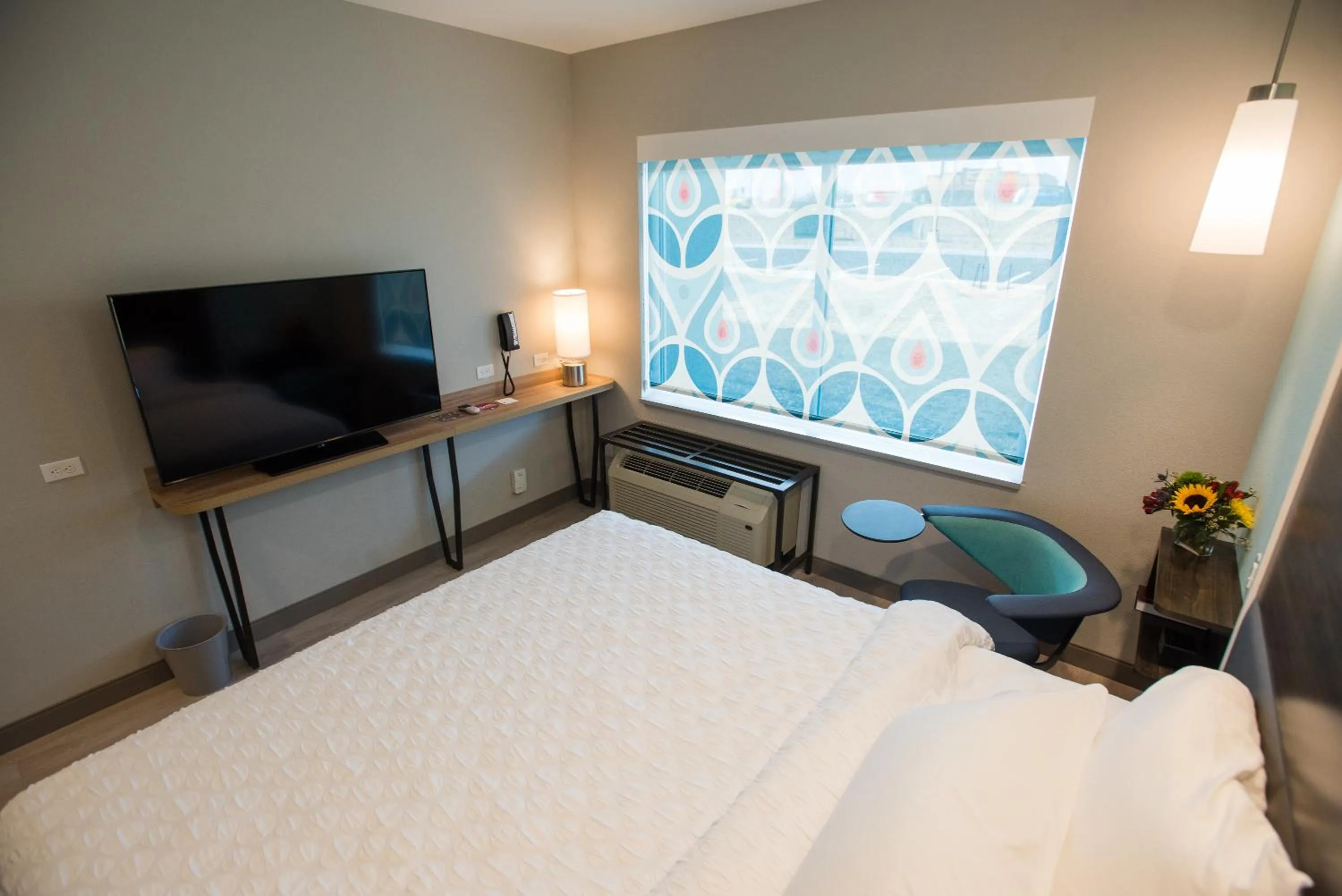 Bed in Tru By Hilton Cedar Rapids Westdale