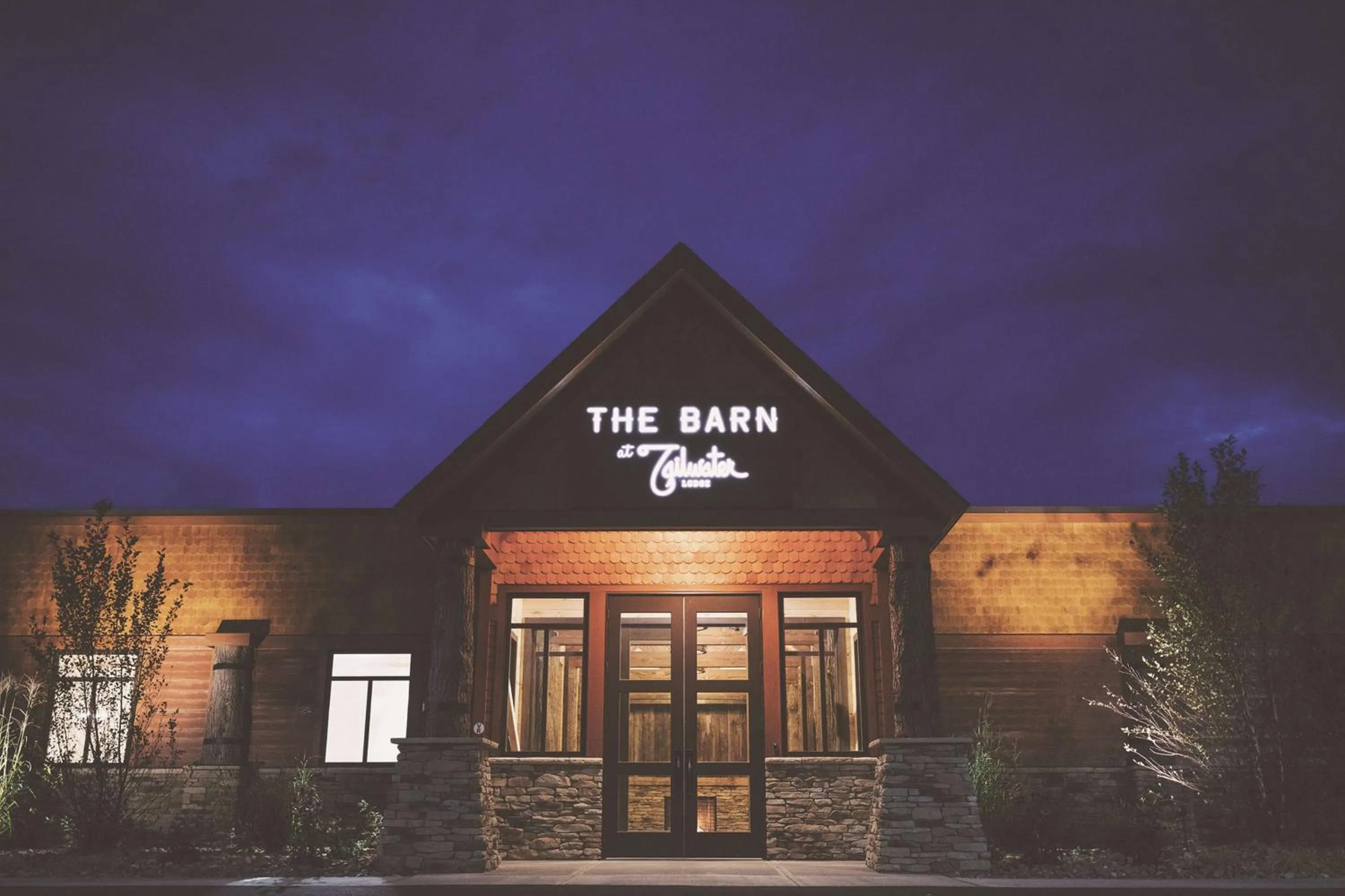 Property building in Tailwater Lodge Altmar, Tapestry Collection By Hilton