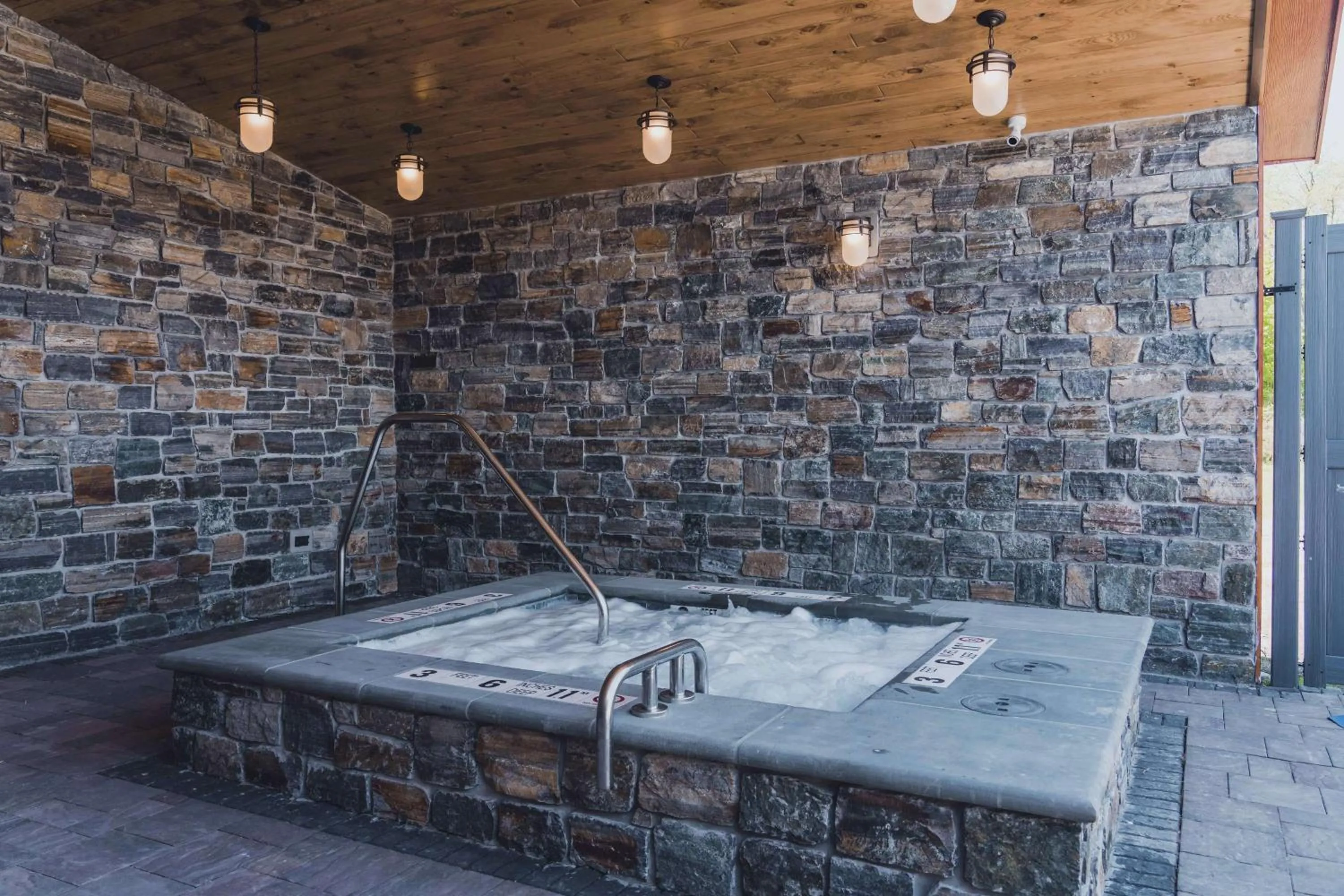 Sports in Tailwater Lodge Altmar, Tapestry Collection By Hilton