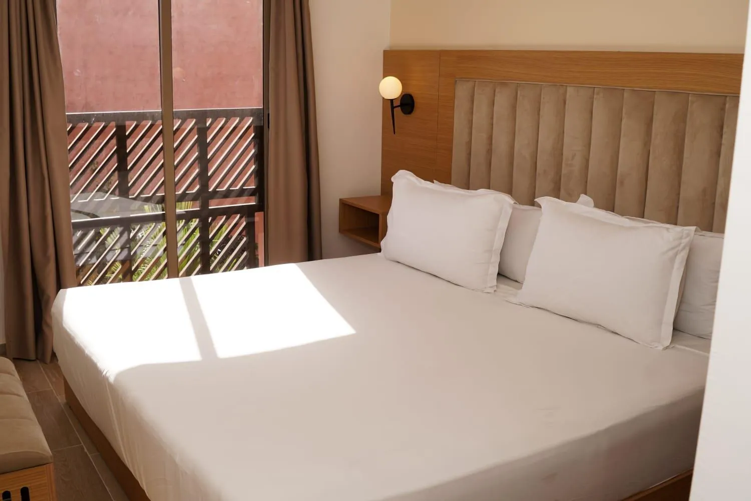 Hotel EZZAHIA by HMS