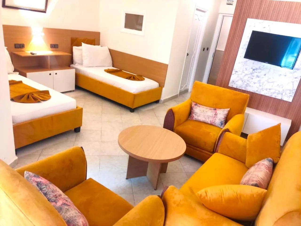 Hotel EZZAHIA by HMS