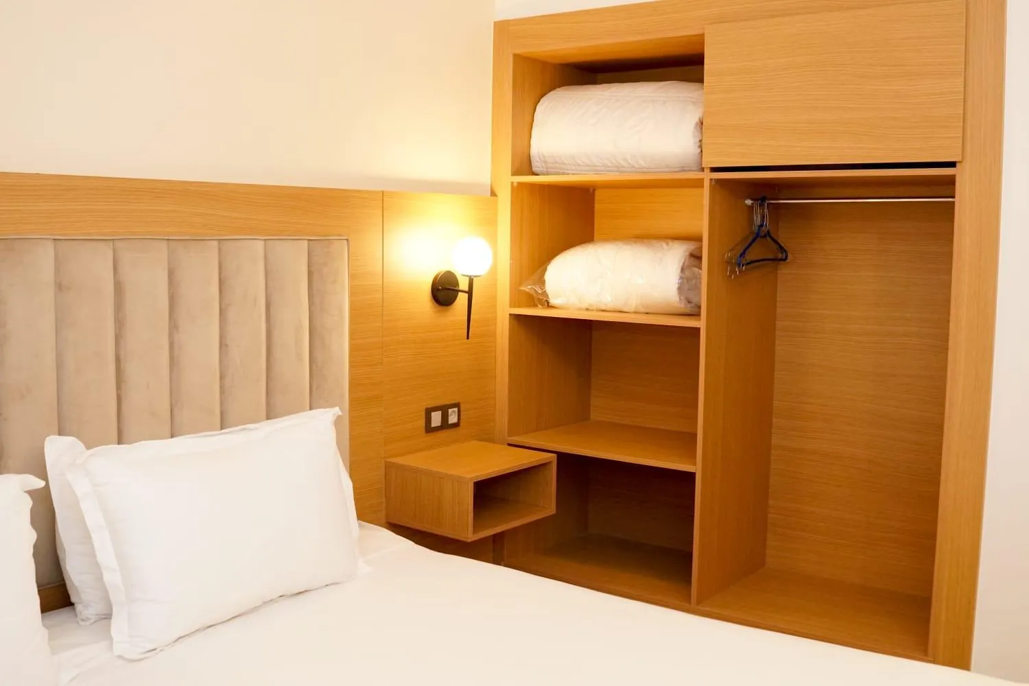 Hotel EZZAHIA by HMS