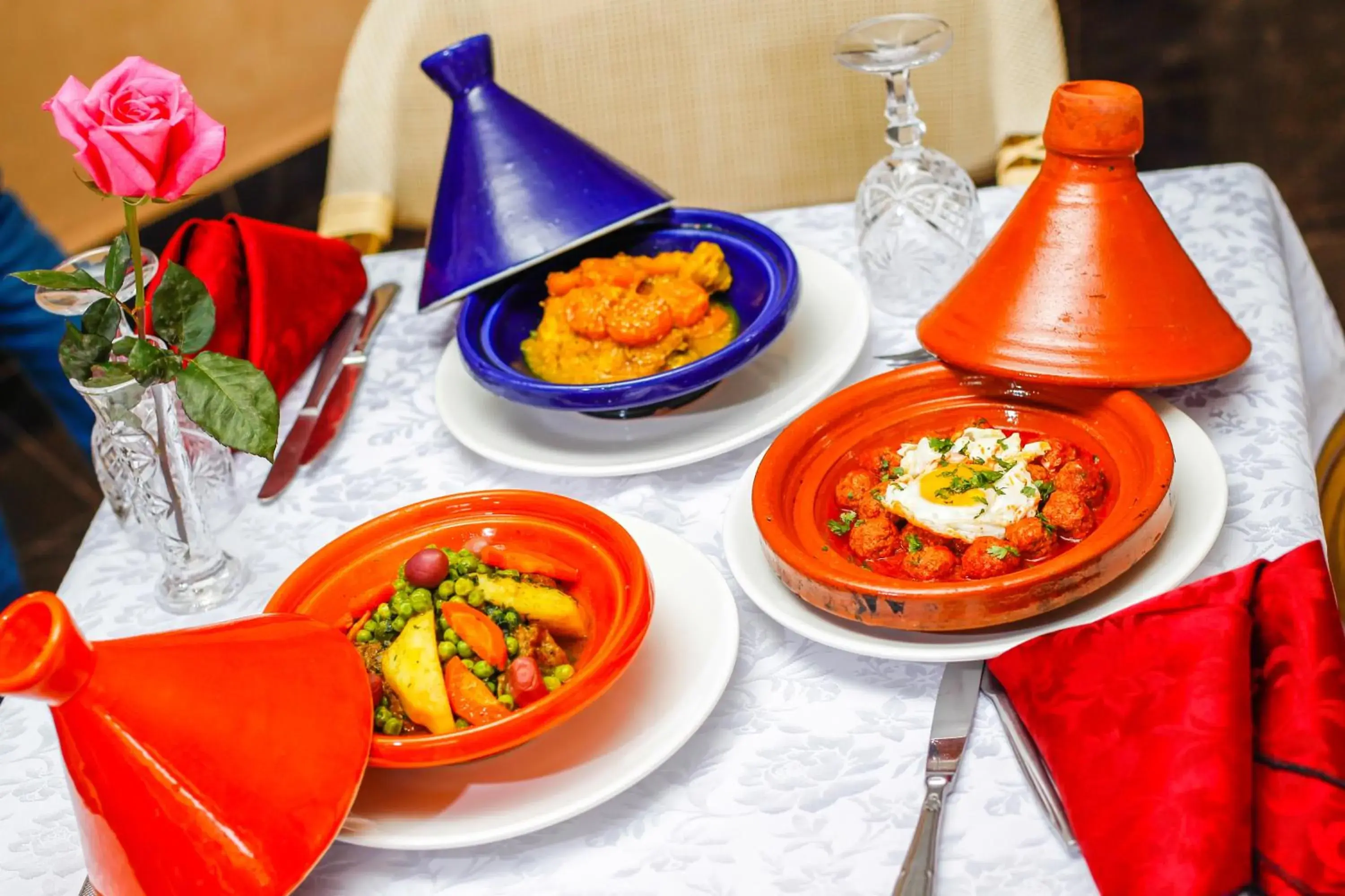 Meals in Résidence-hotel Ezzahia