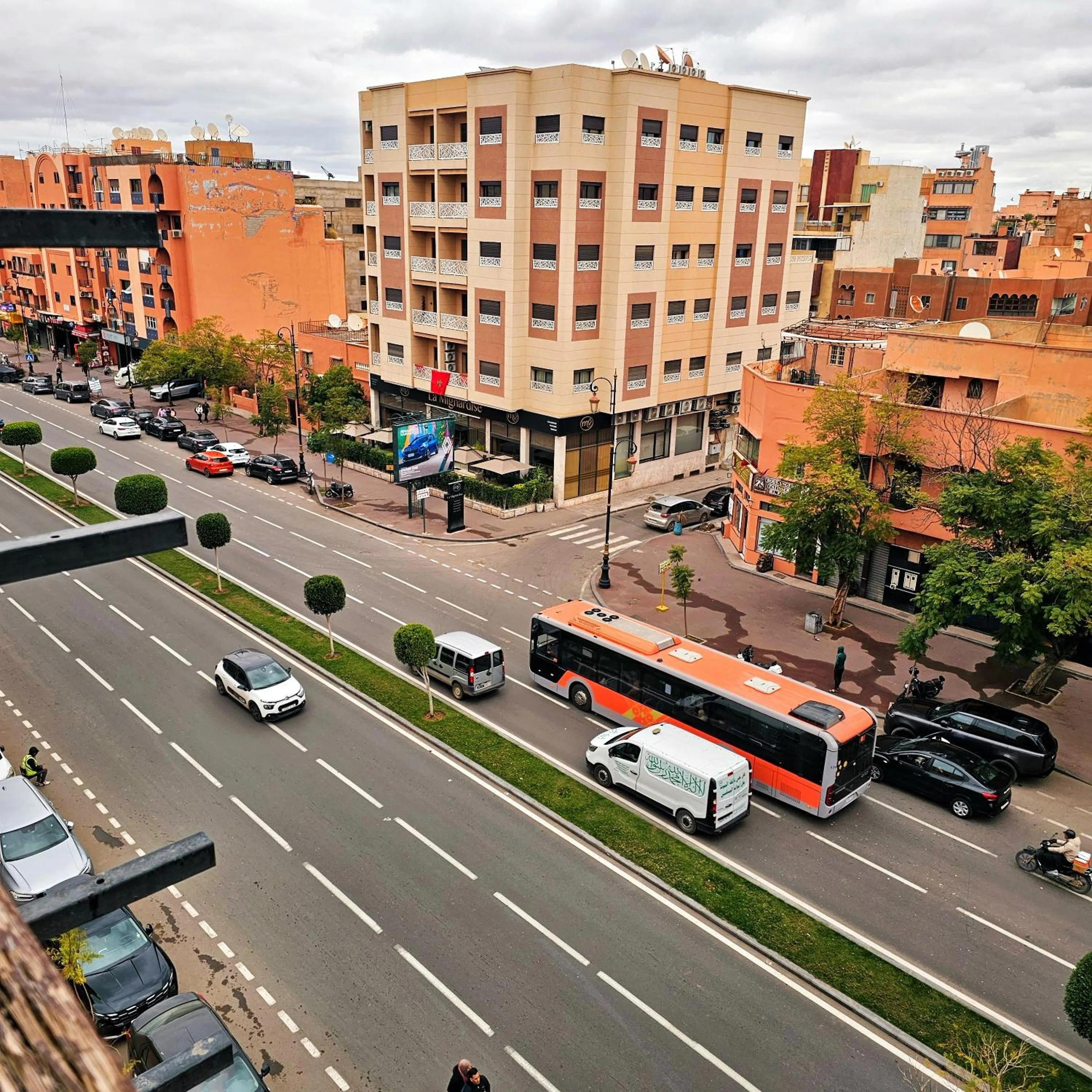 Hotel EZZAHIA by HMS