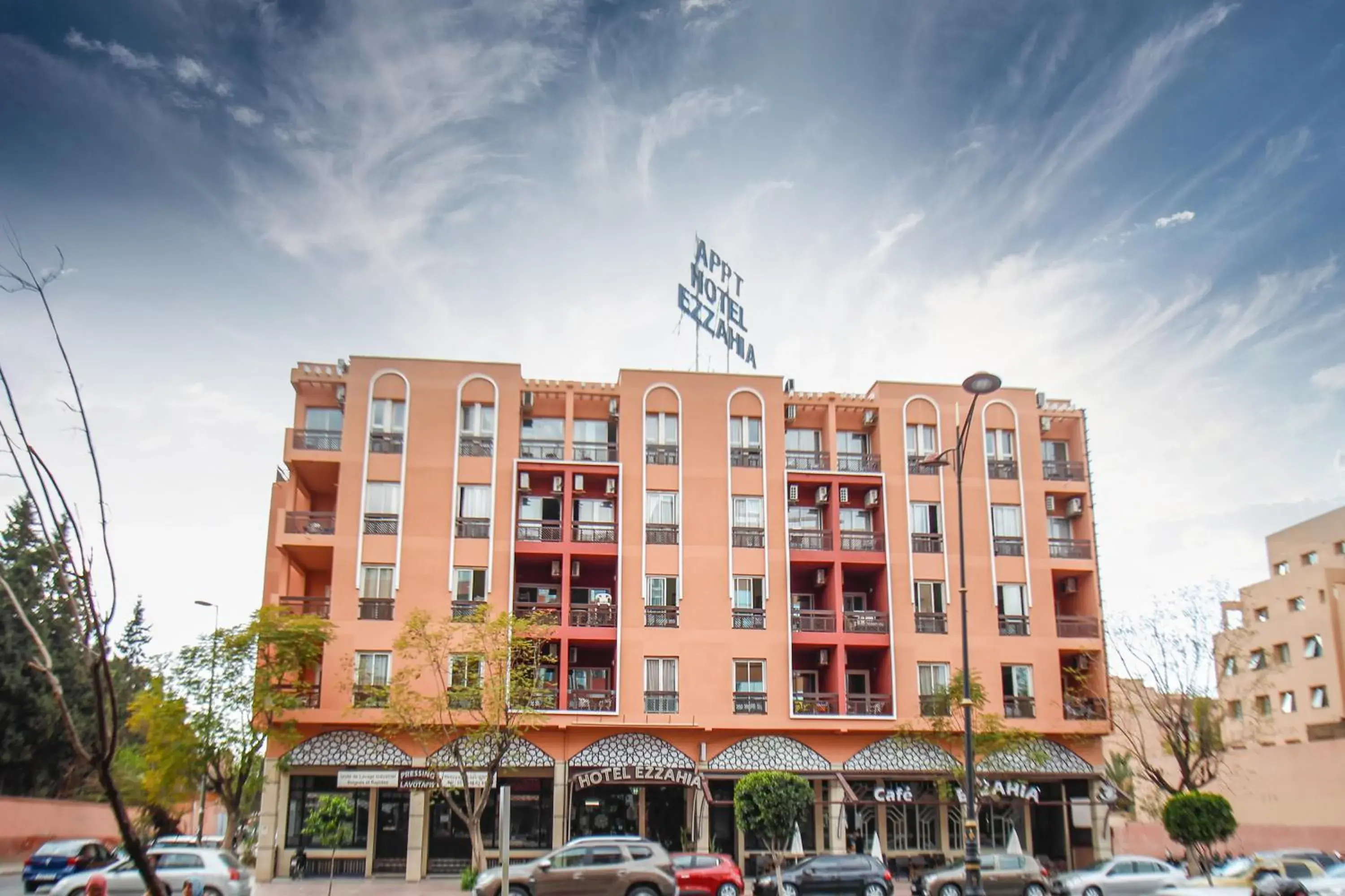 Facade/entrance, Property Building in Résidence-hotel Ezzahia