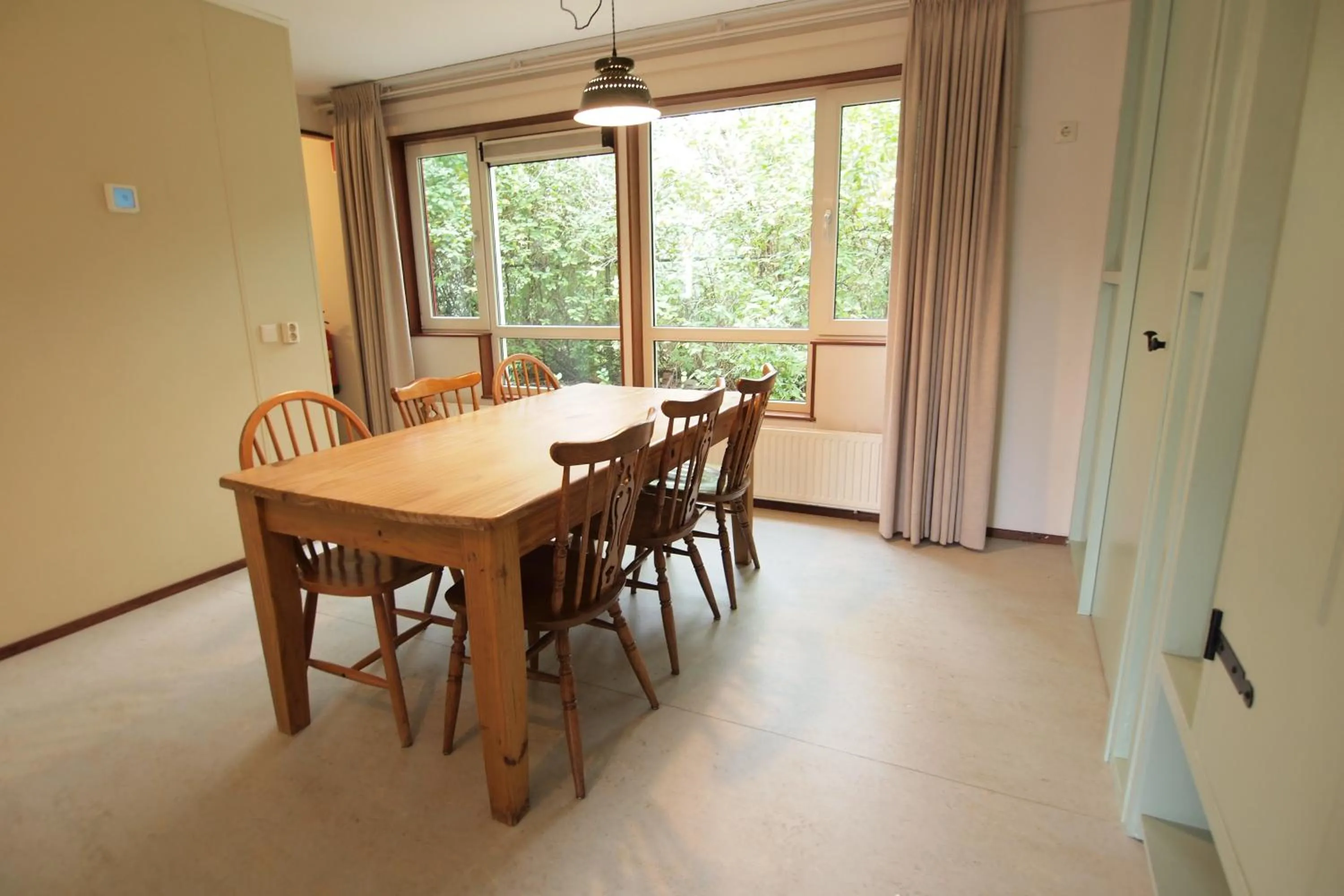 Dinner in Amsterdam Farm Lodge