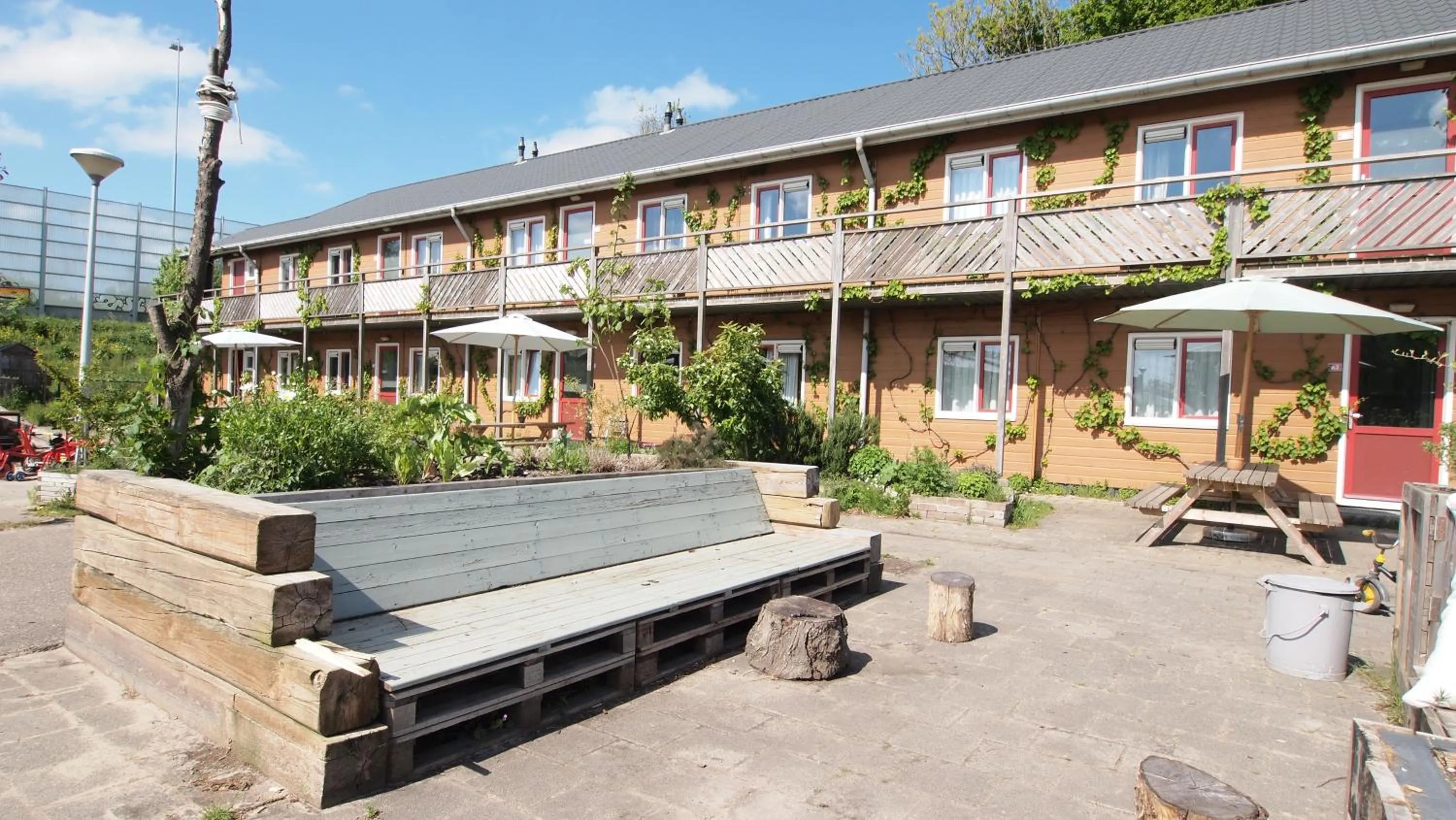 Property building in Amsterdam Farm Lodge