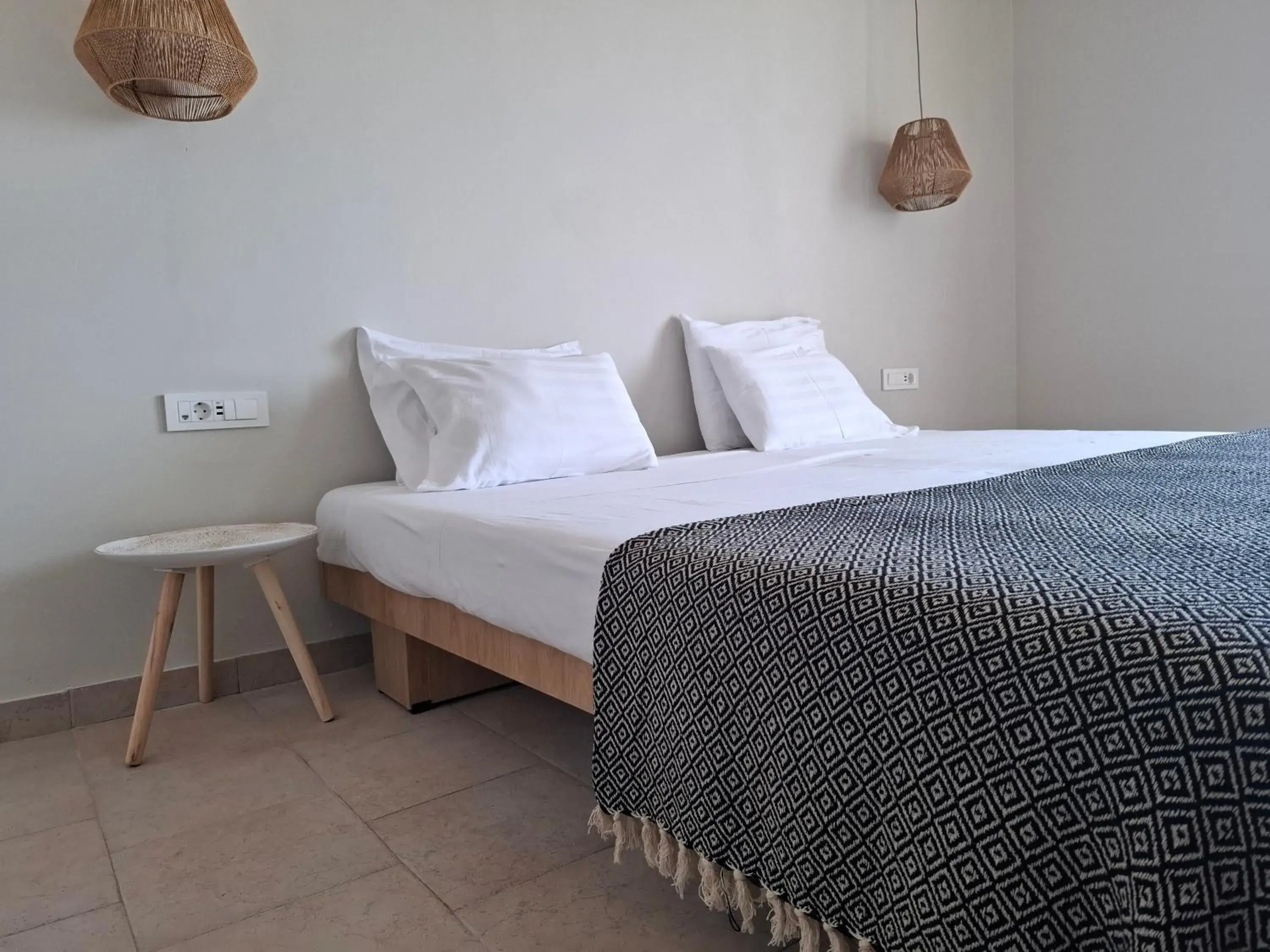 Standard Triple Room in Hotel Platon Standard Triple Room in Hotel Platon