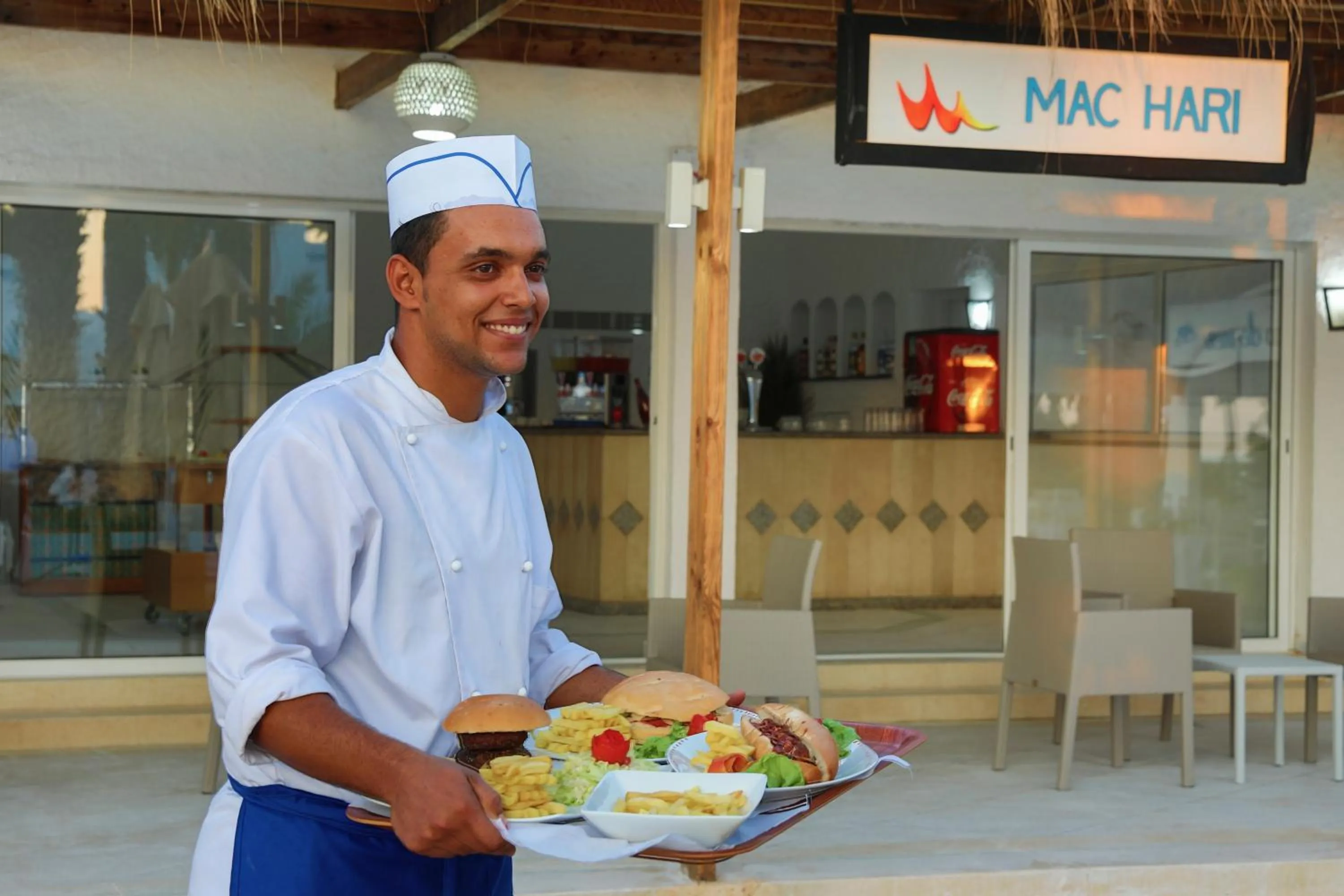 Restaurant/places to eat in Hari Club Beach Resort