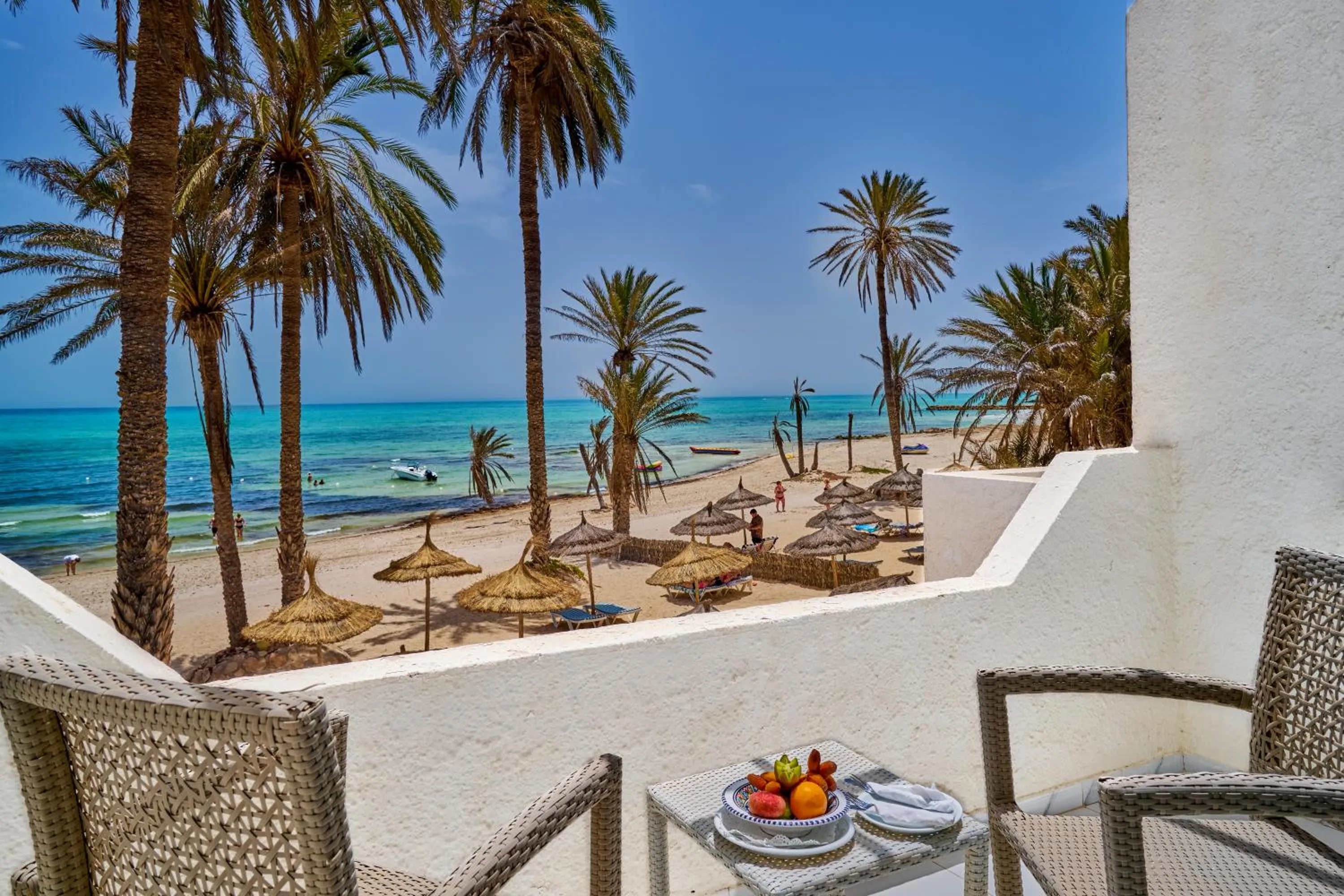 Property building in Hari Club Beach Resort