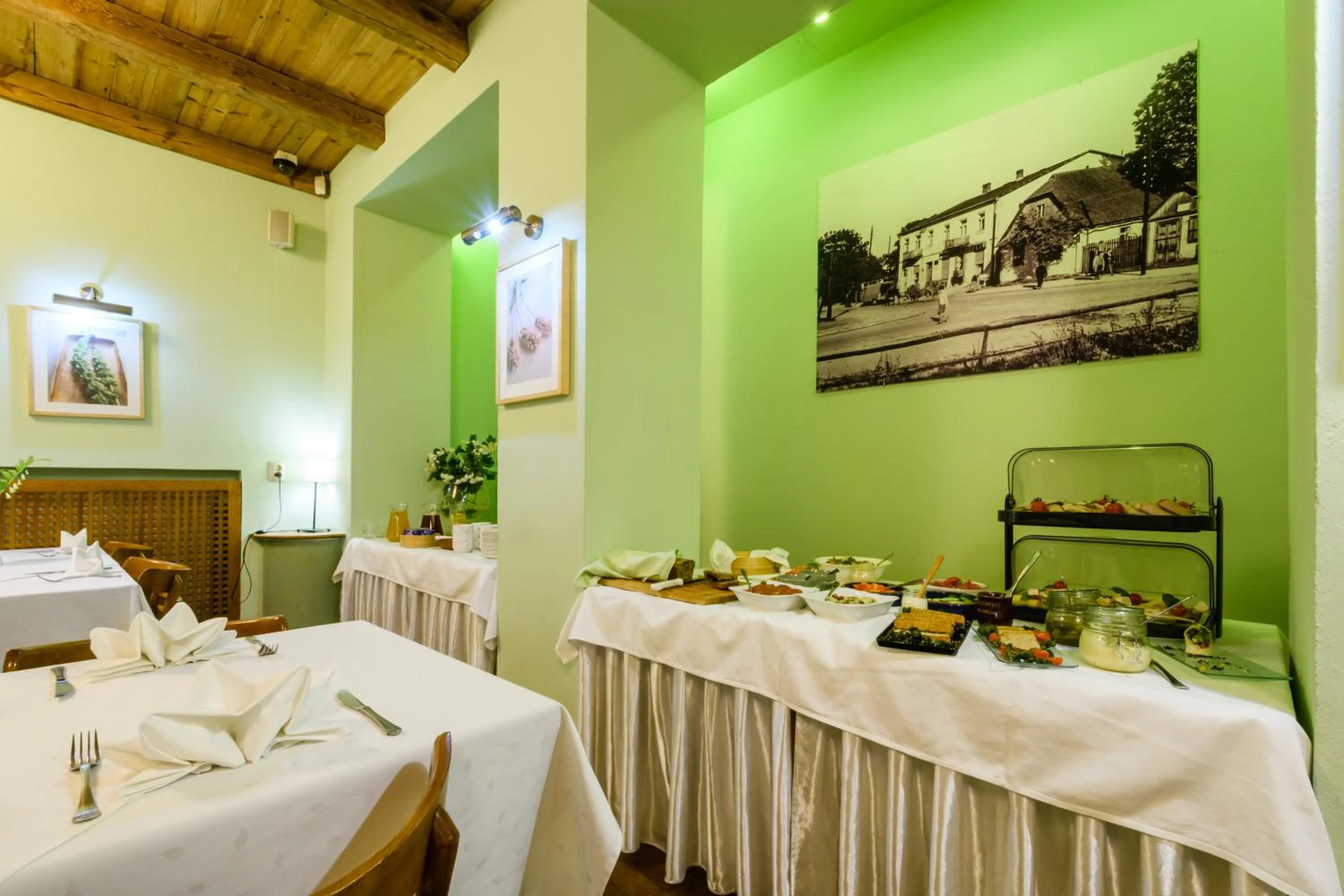 Restaurant/places to eat in Hotel Sitarska