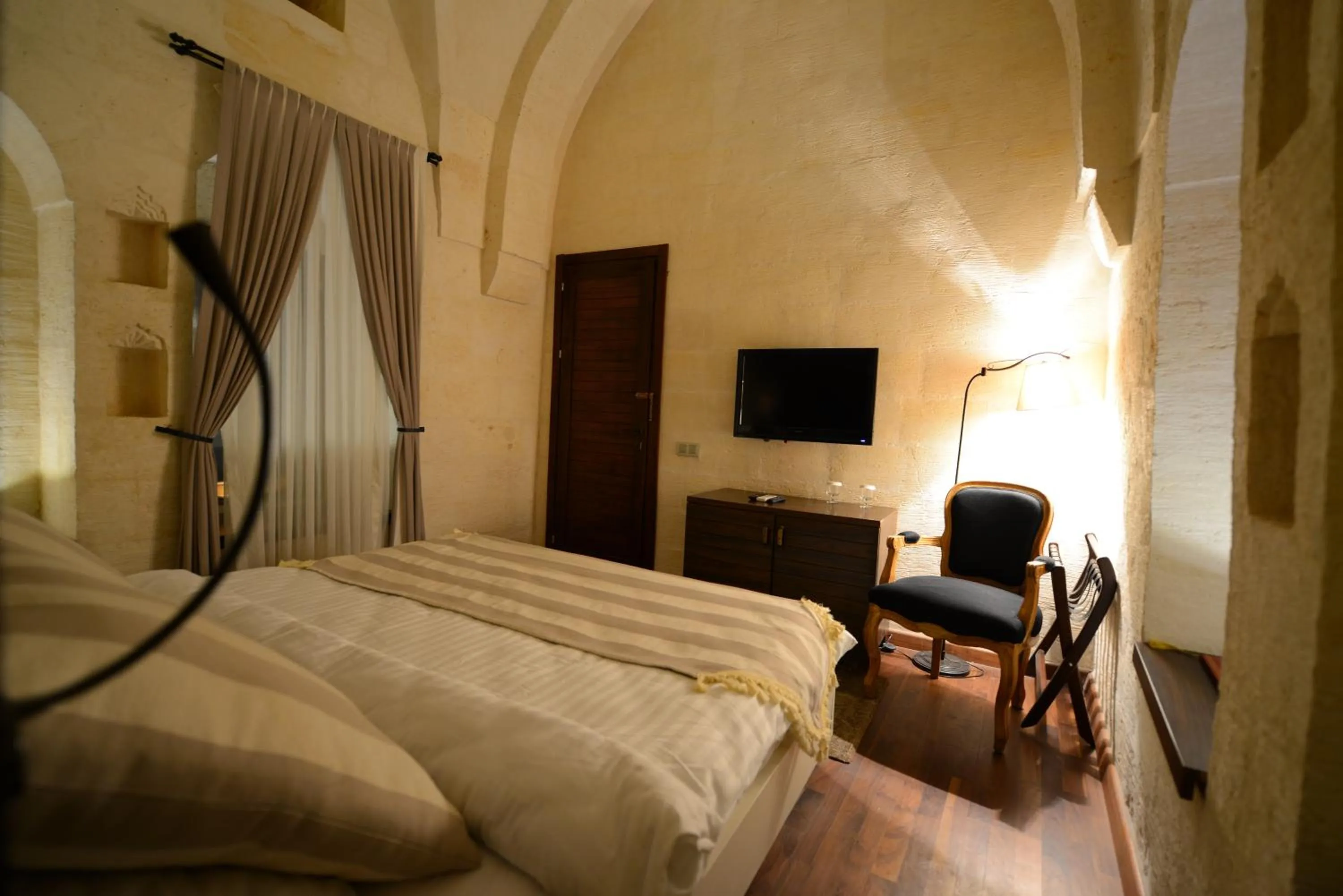 TV and multimedia in Shmayaa Hotel