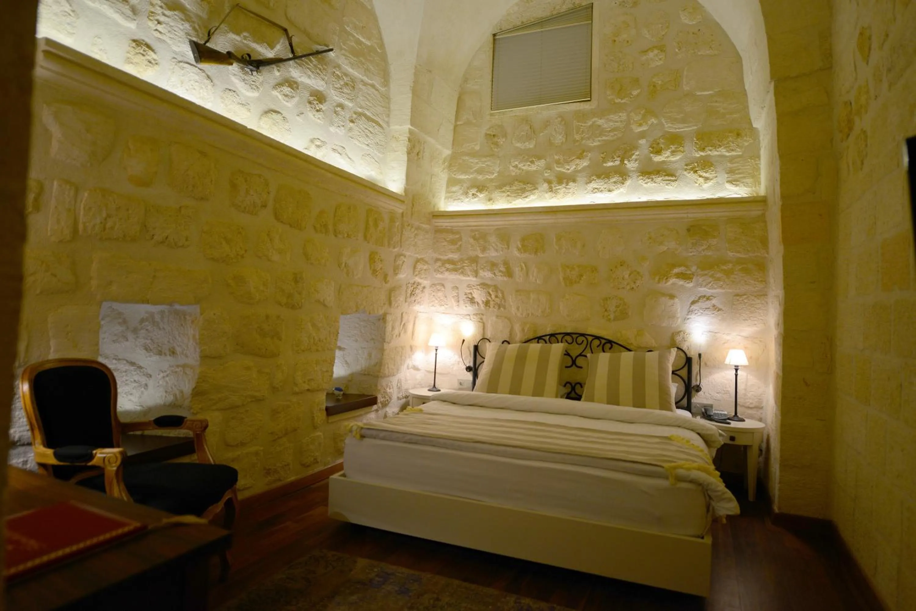 Photo of the whole room in Shmayaa Hotel