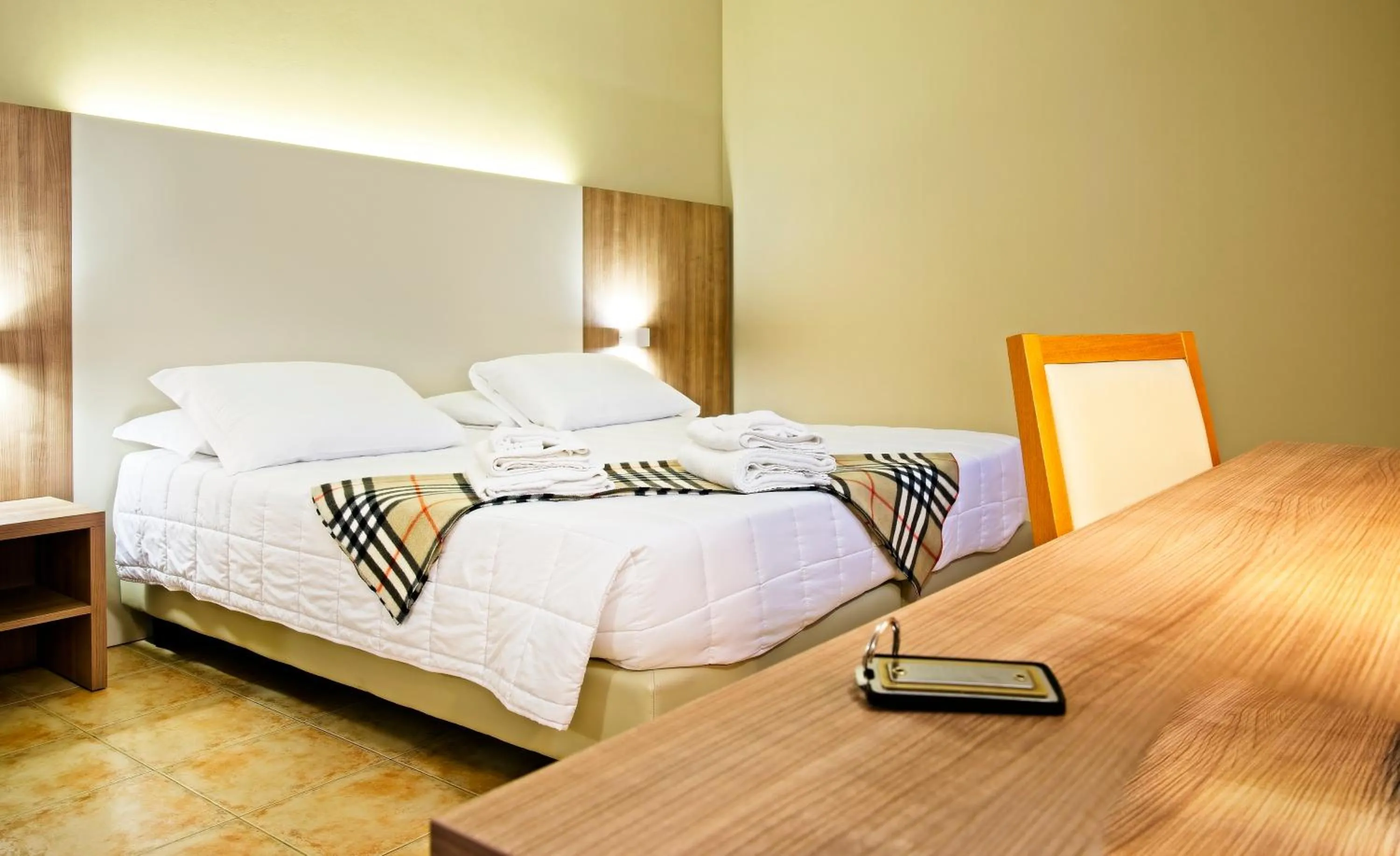 Bed in Albergo Papillon