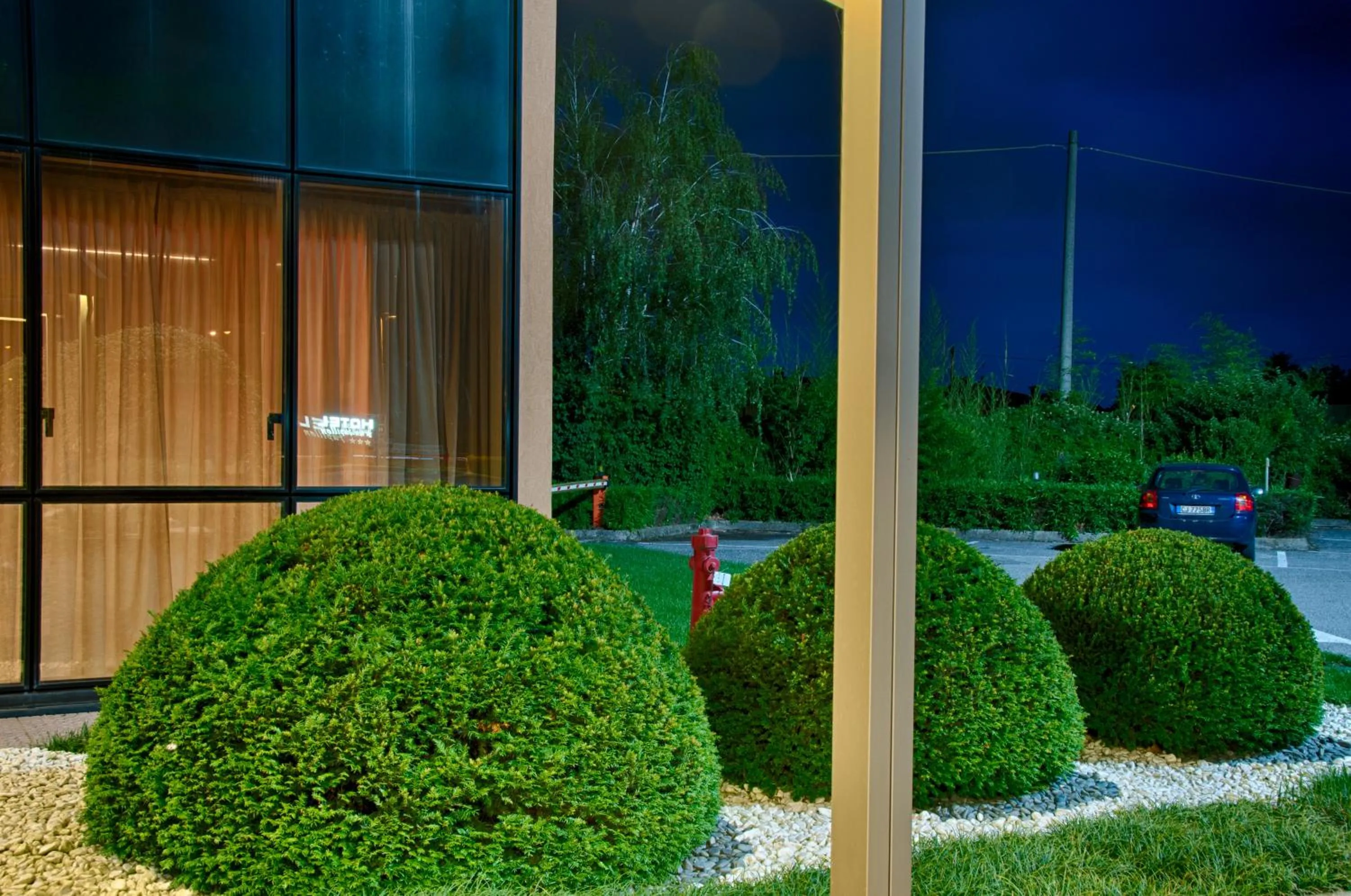 Night in Albergo Papillon