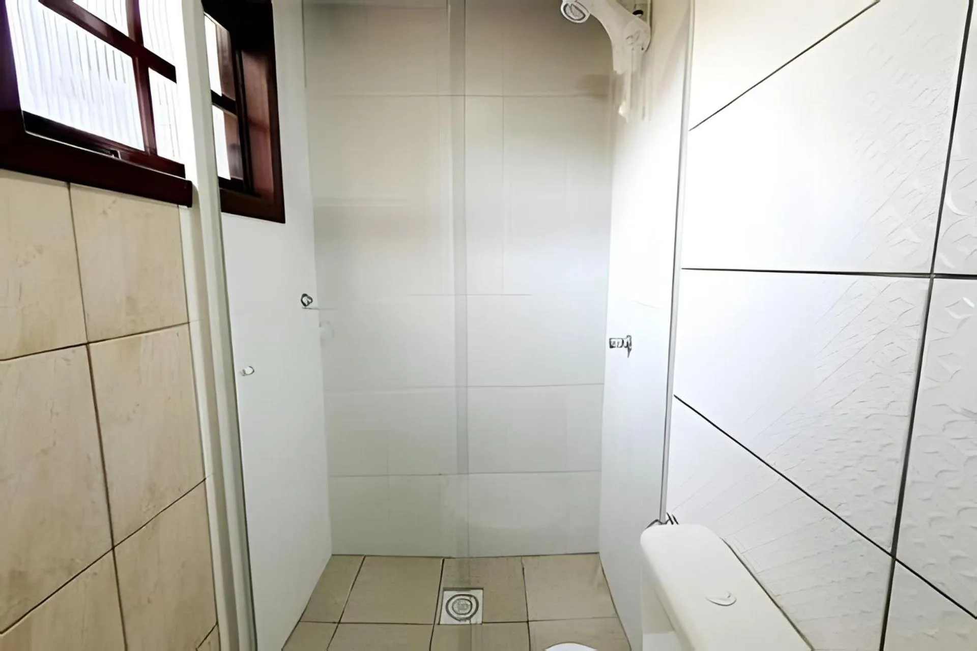 Toilet in Pousada Estrela Mares