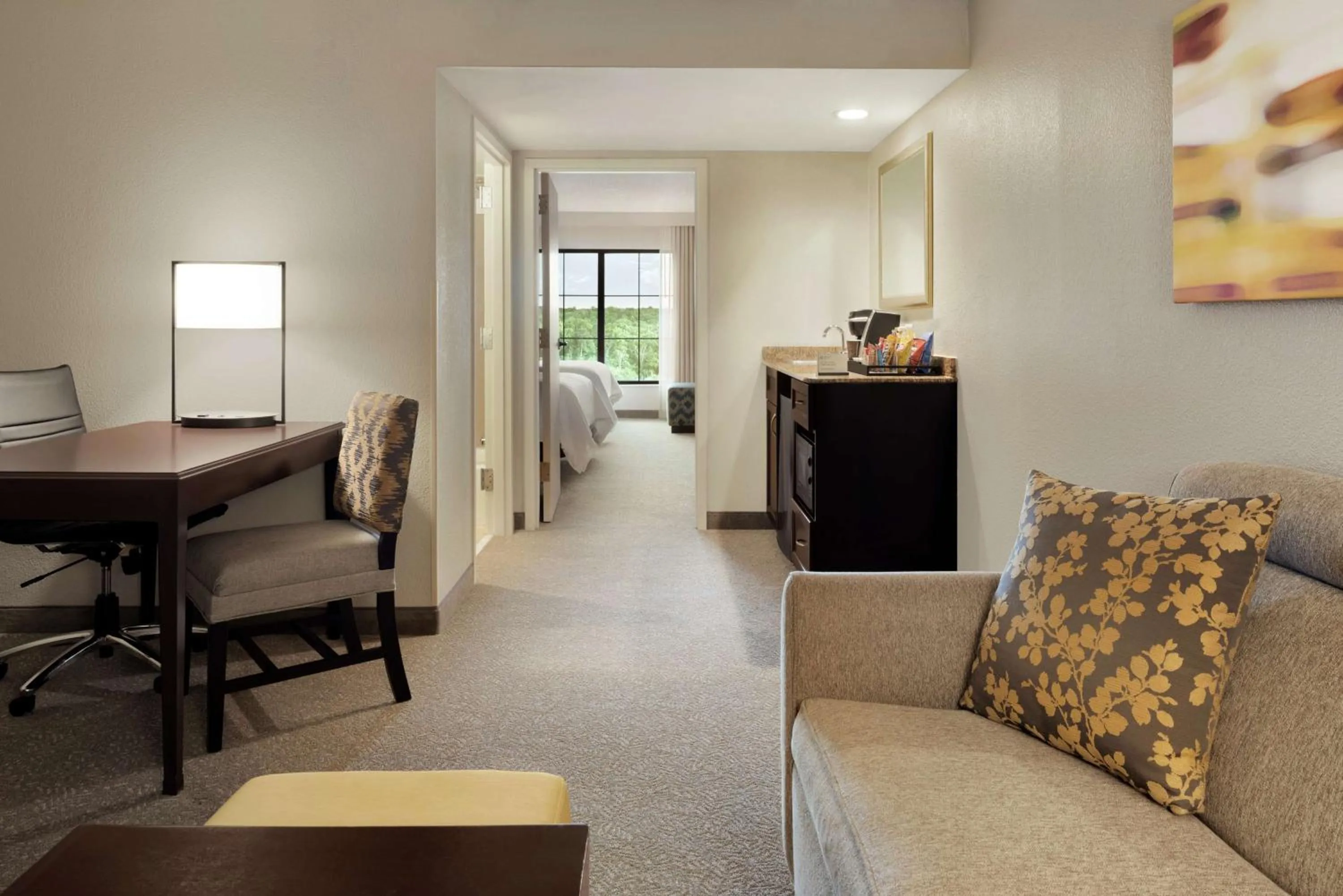 Bedroom in Embassy Suites by Hilton Atlanta Alpharetta