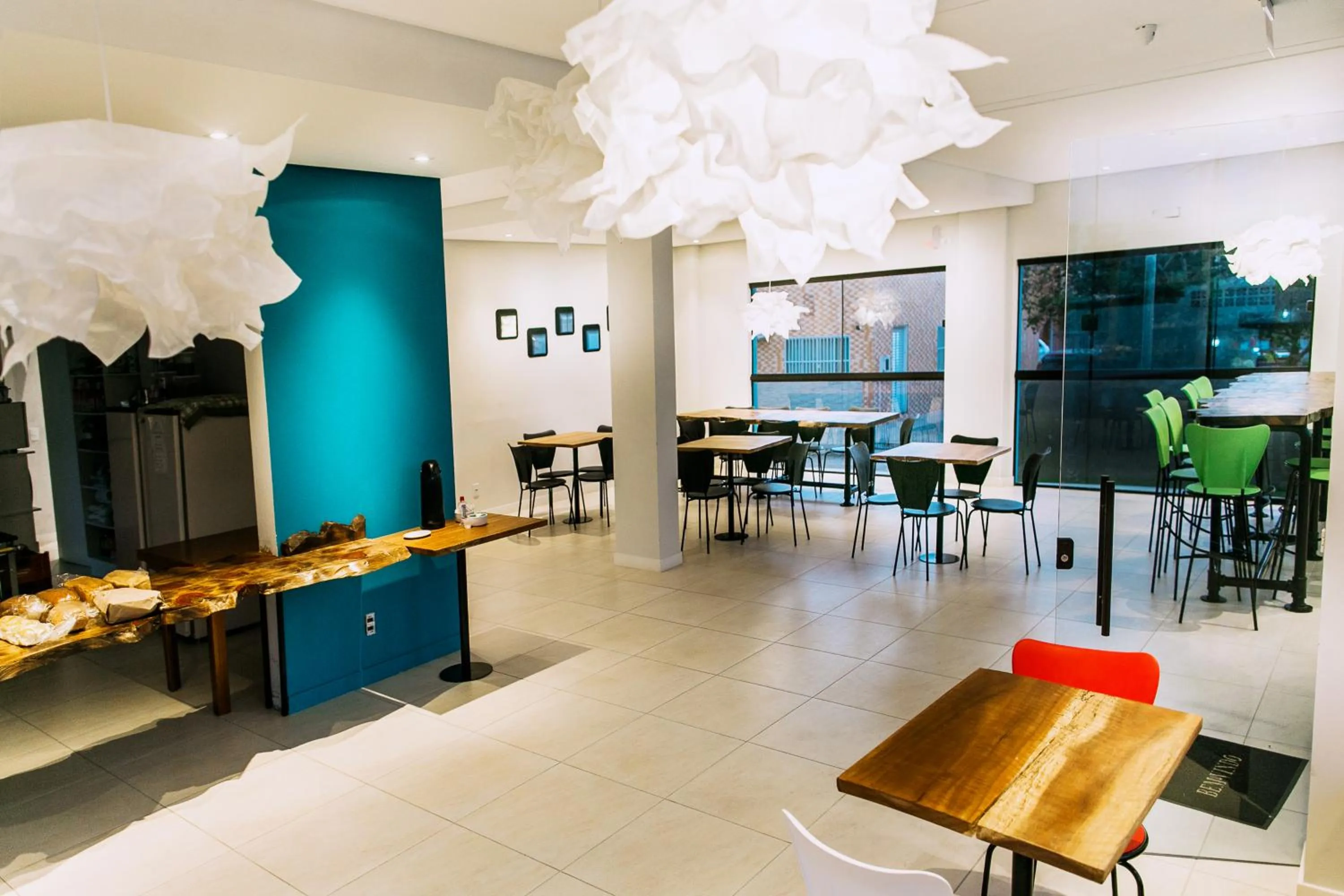 Restaurant/places to eat in Florinn Praia Hotel