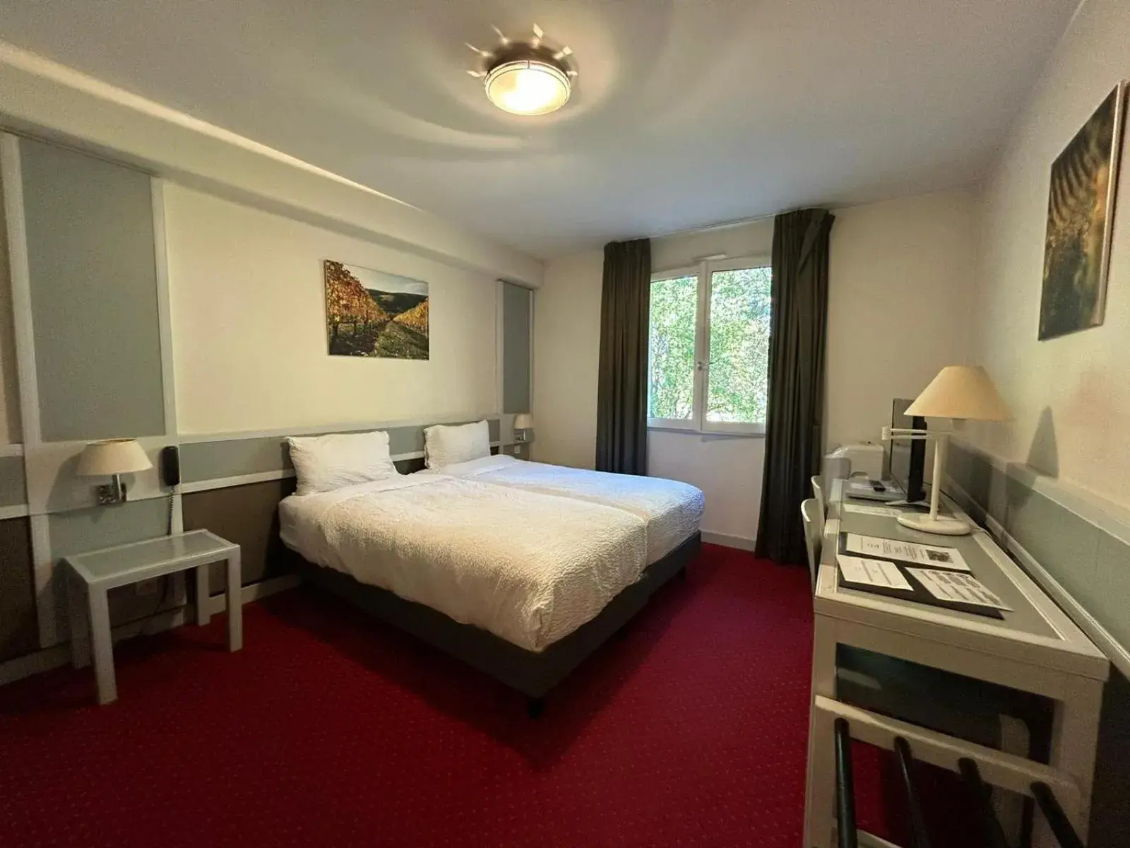 Bedroom, Bed in Hostellerie St Vincent Bedroom, Bed in Hostellerie St Vincent