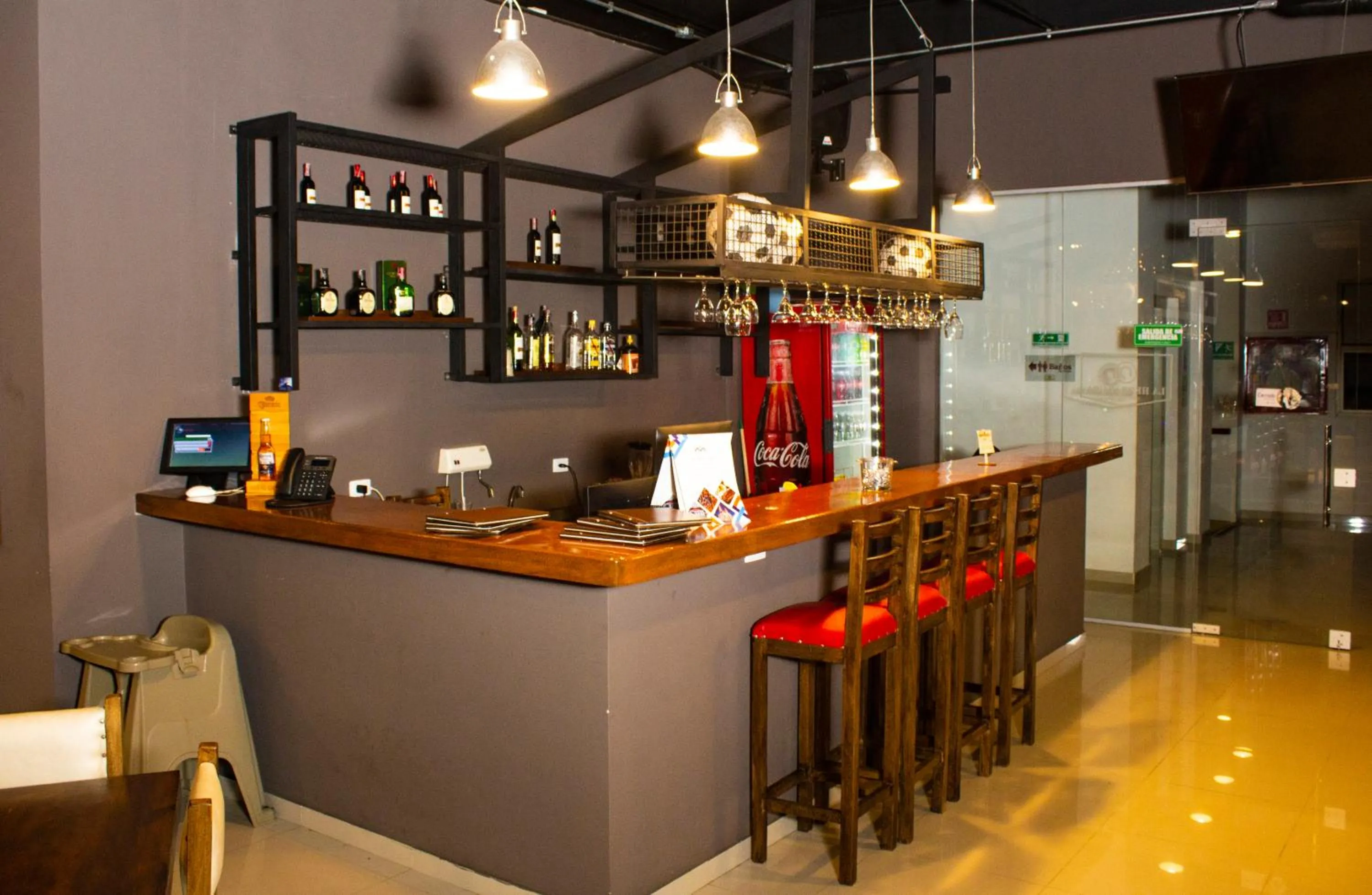 Restaurant/places to eat in Hotel Med Barranquilla Centro