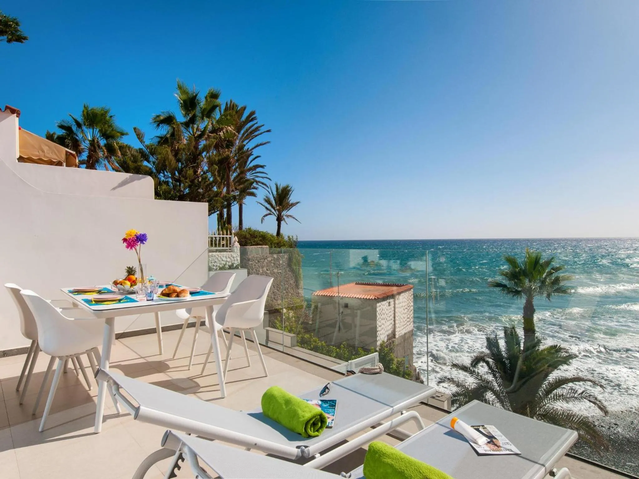 Bungalow Playa del Aguila II over the sea by VillaGranCanaria