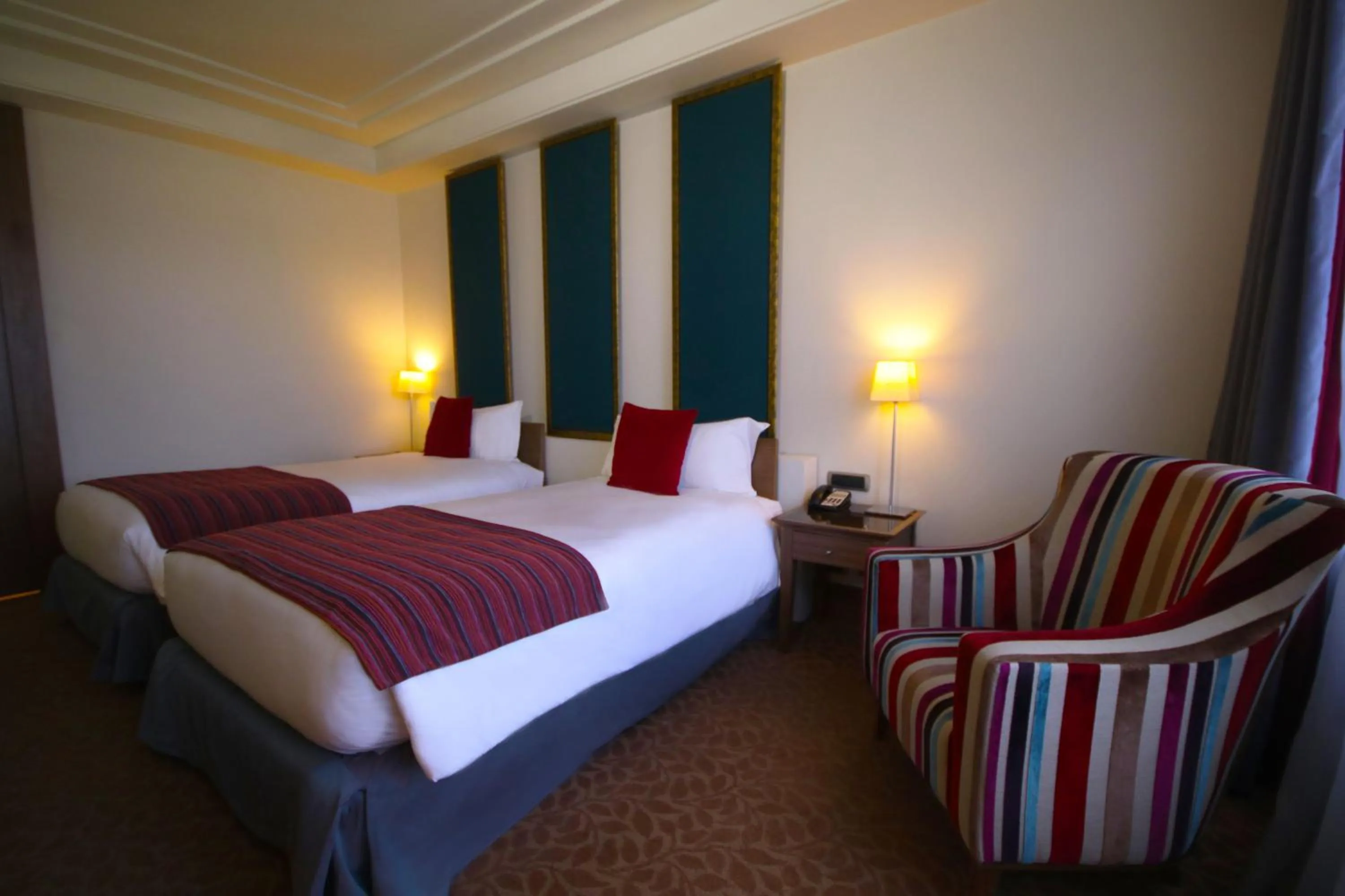 Bedroom, Bed in Hesperia WTC Valencia