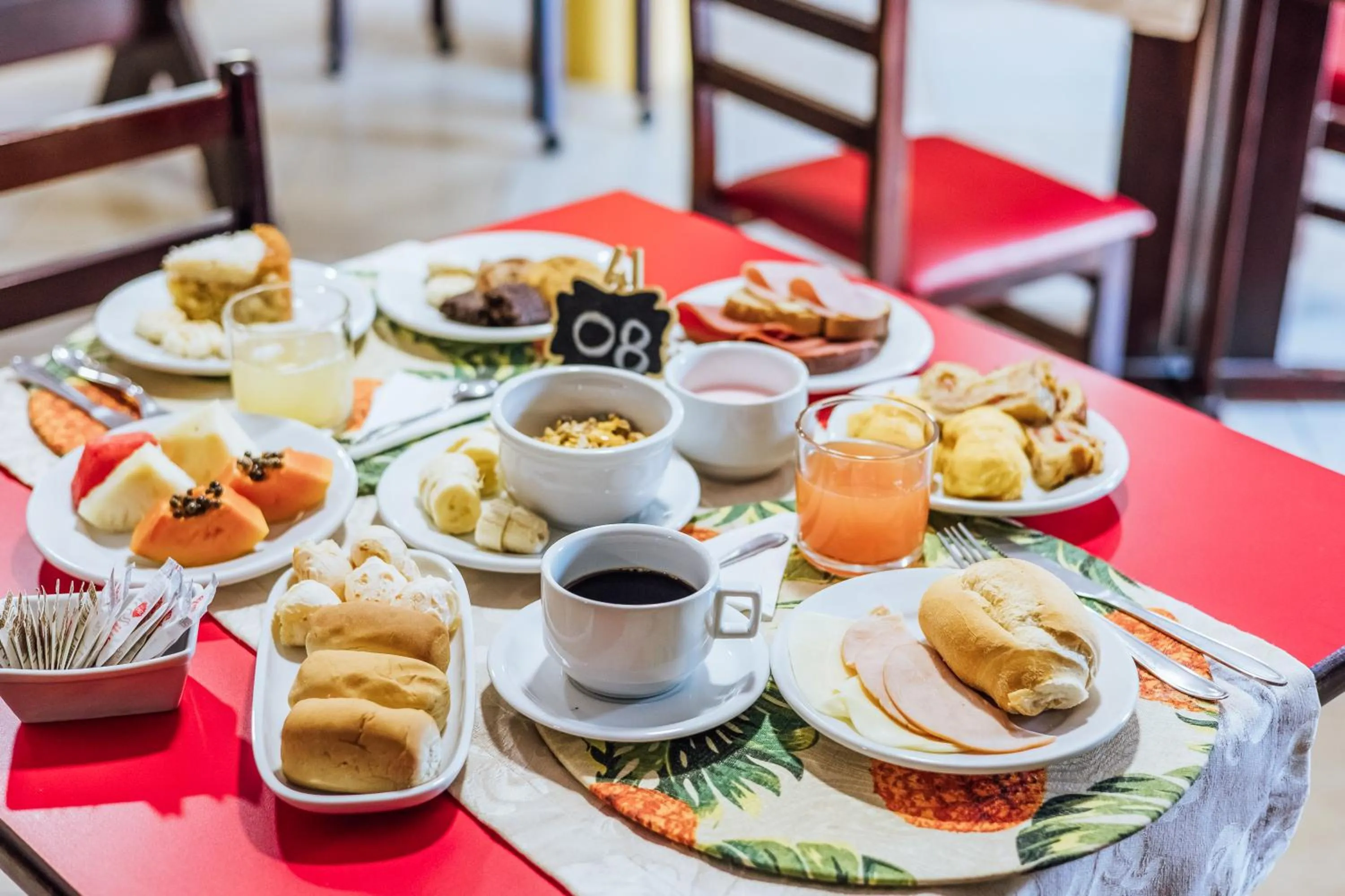 Food and drinks in VELINN Pousada Casa de Pedra Ilhabela