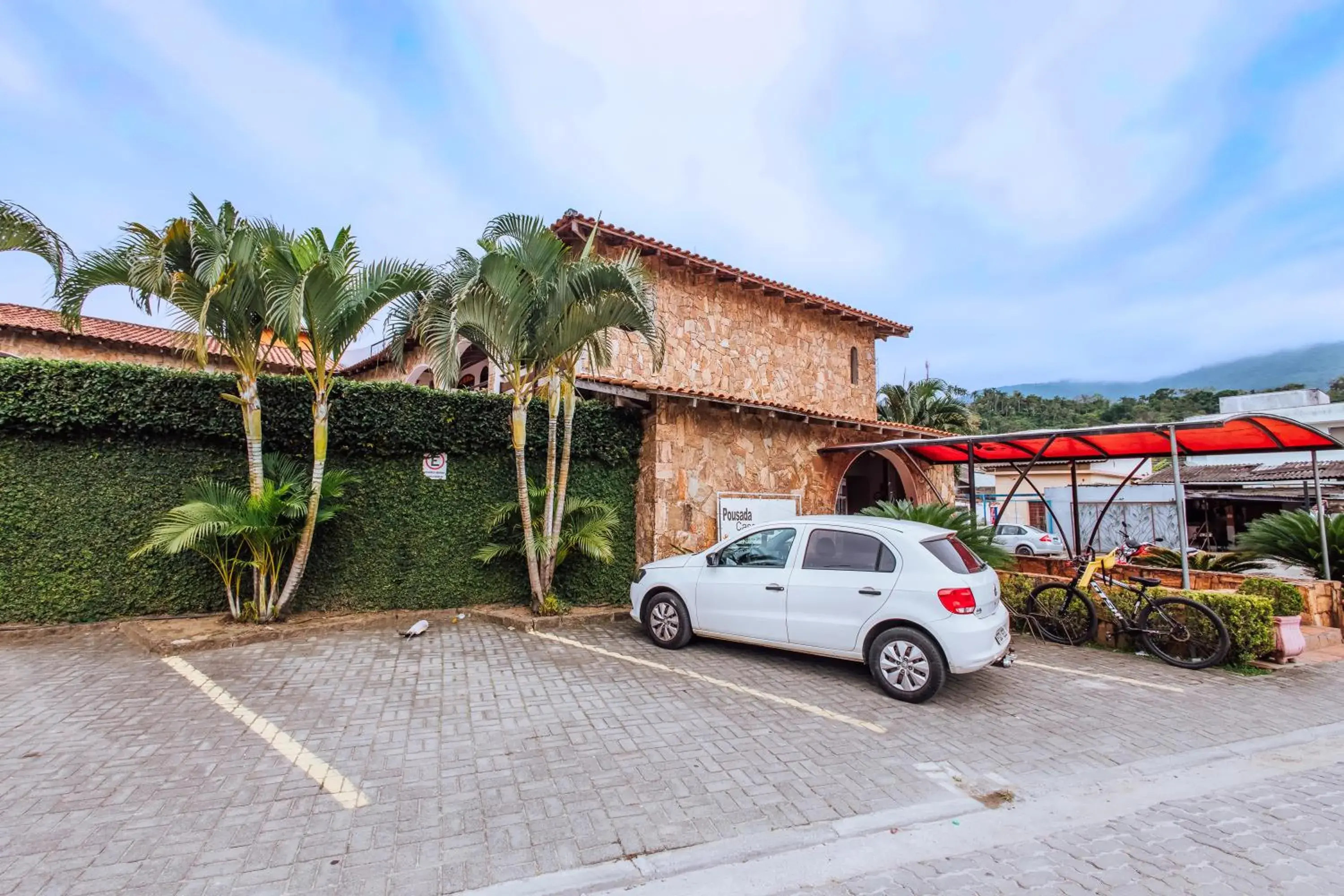 Property building in VELINN Pousada Casa de Pedra Ilhabela Property building in VELINN Pousada Casa de Pedra Ilhabela