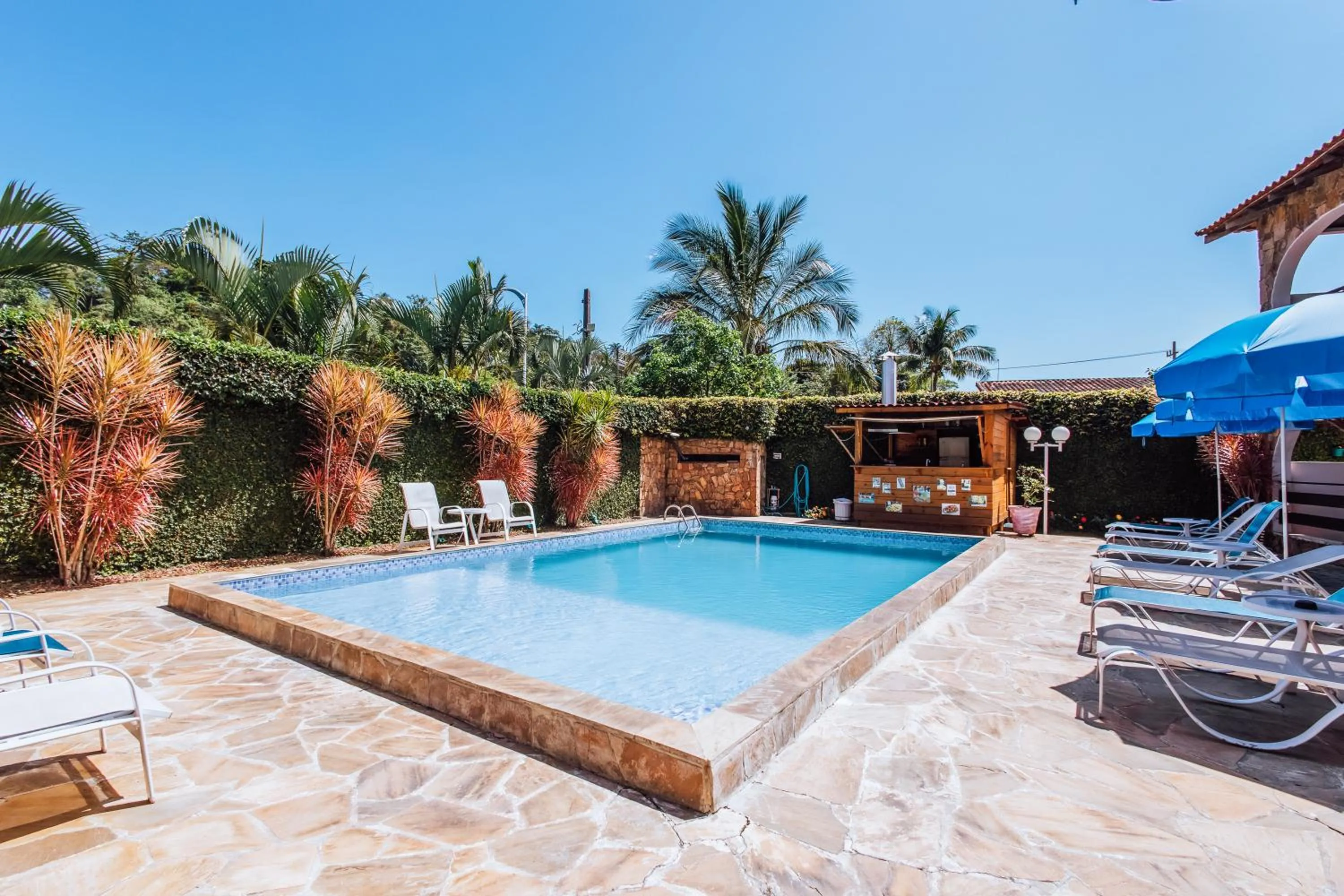 Pool view in VELINN Pousada Casa de Pedra Ilhabela