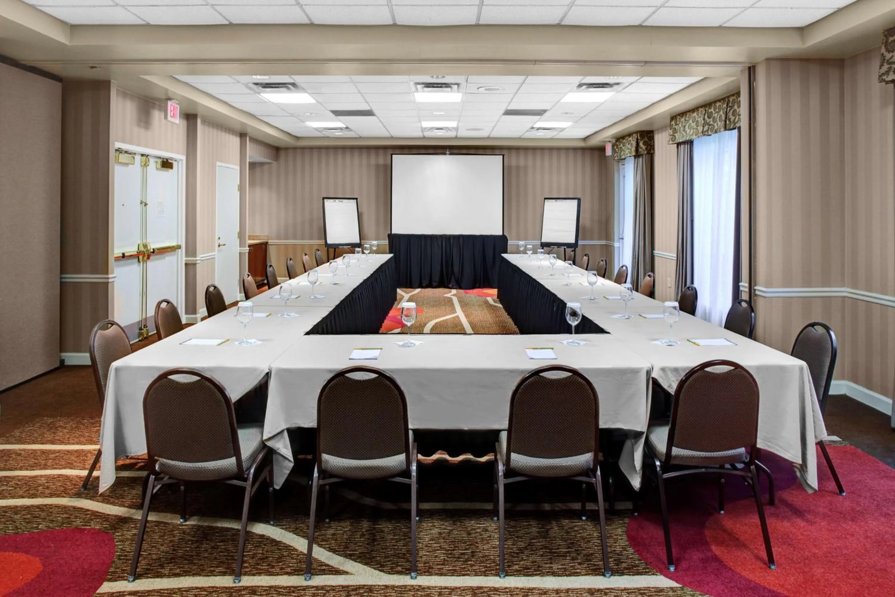 Meeting/conference room in Hilton Garden Inn Atlanta North/Alpharetta