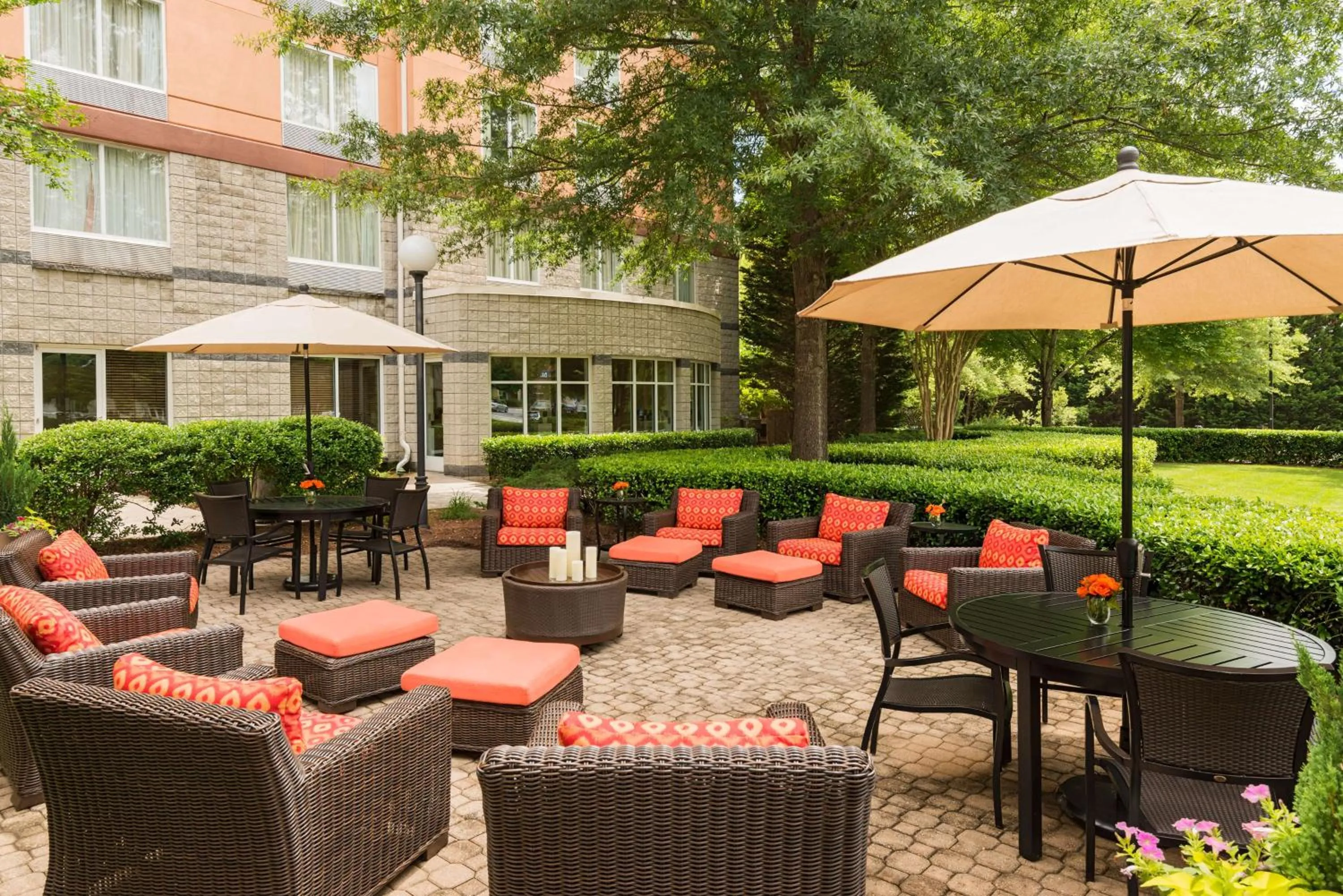 Patio in Hilton Garden Inn Atlanta North/Alpharetta