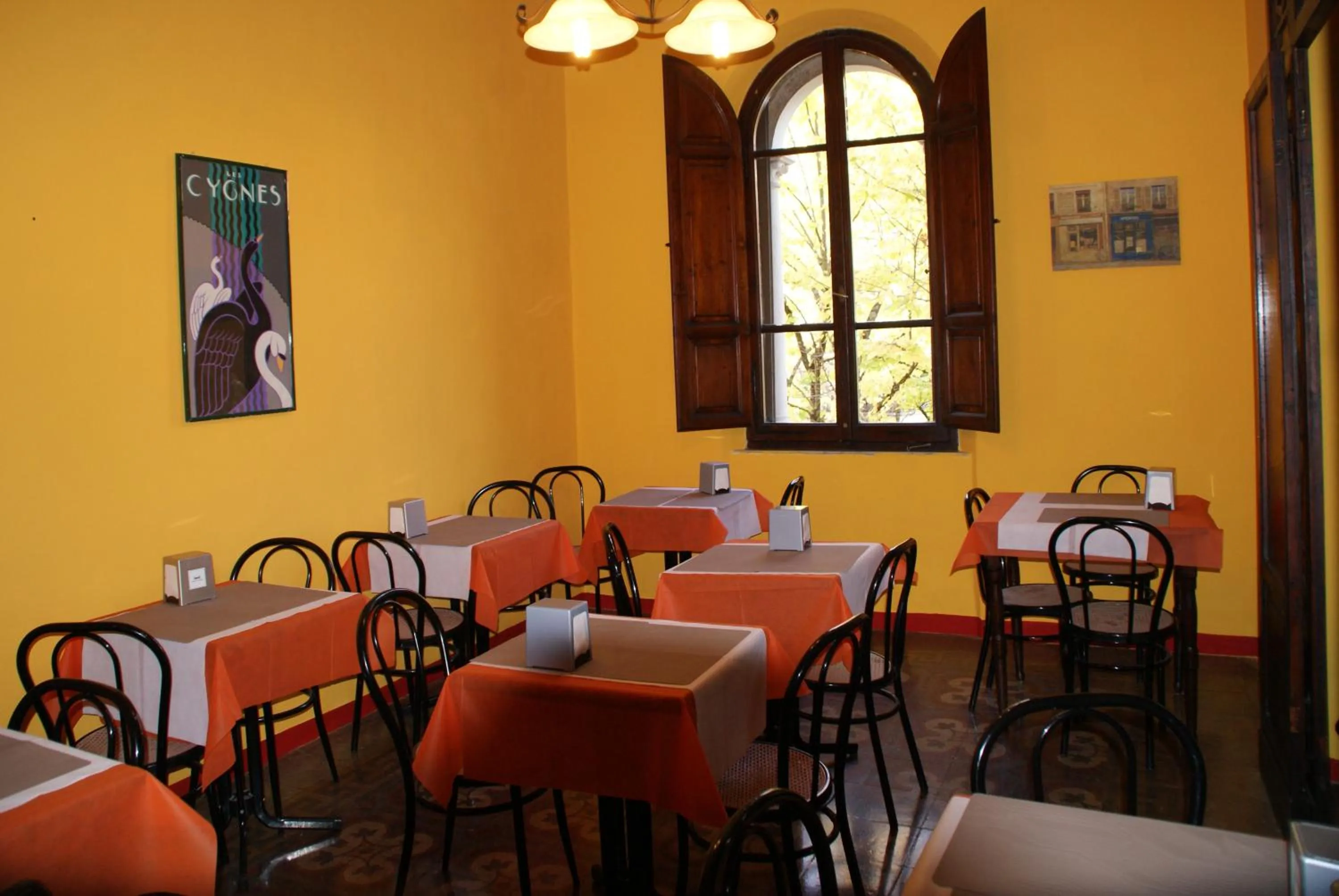 Communal lounge/ TV room in Hotel Europa