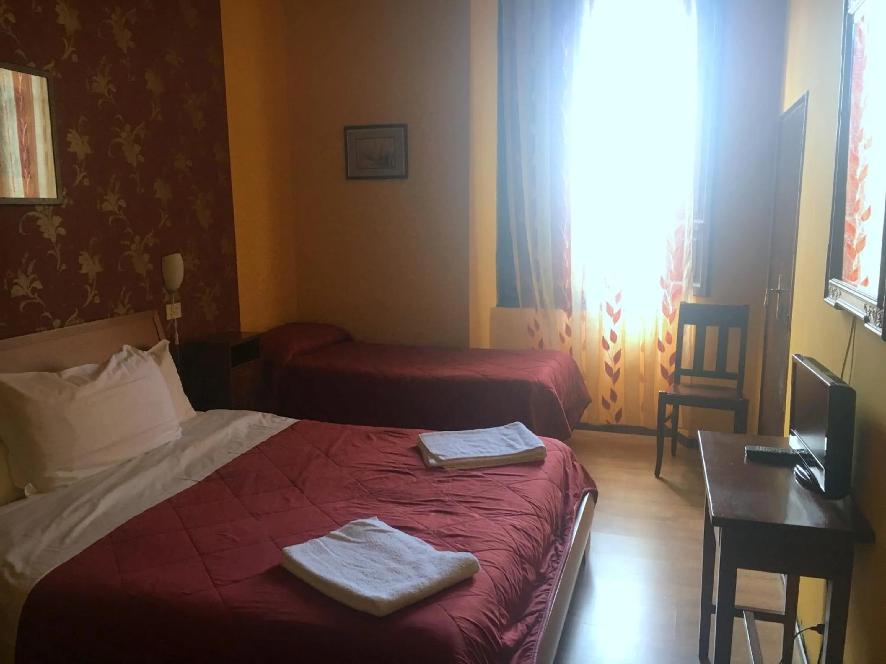 Photo of the whole room, Bed in Hotel Europa