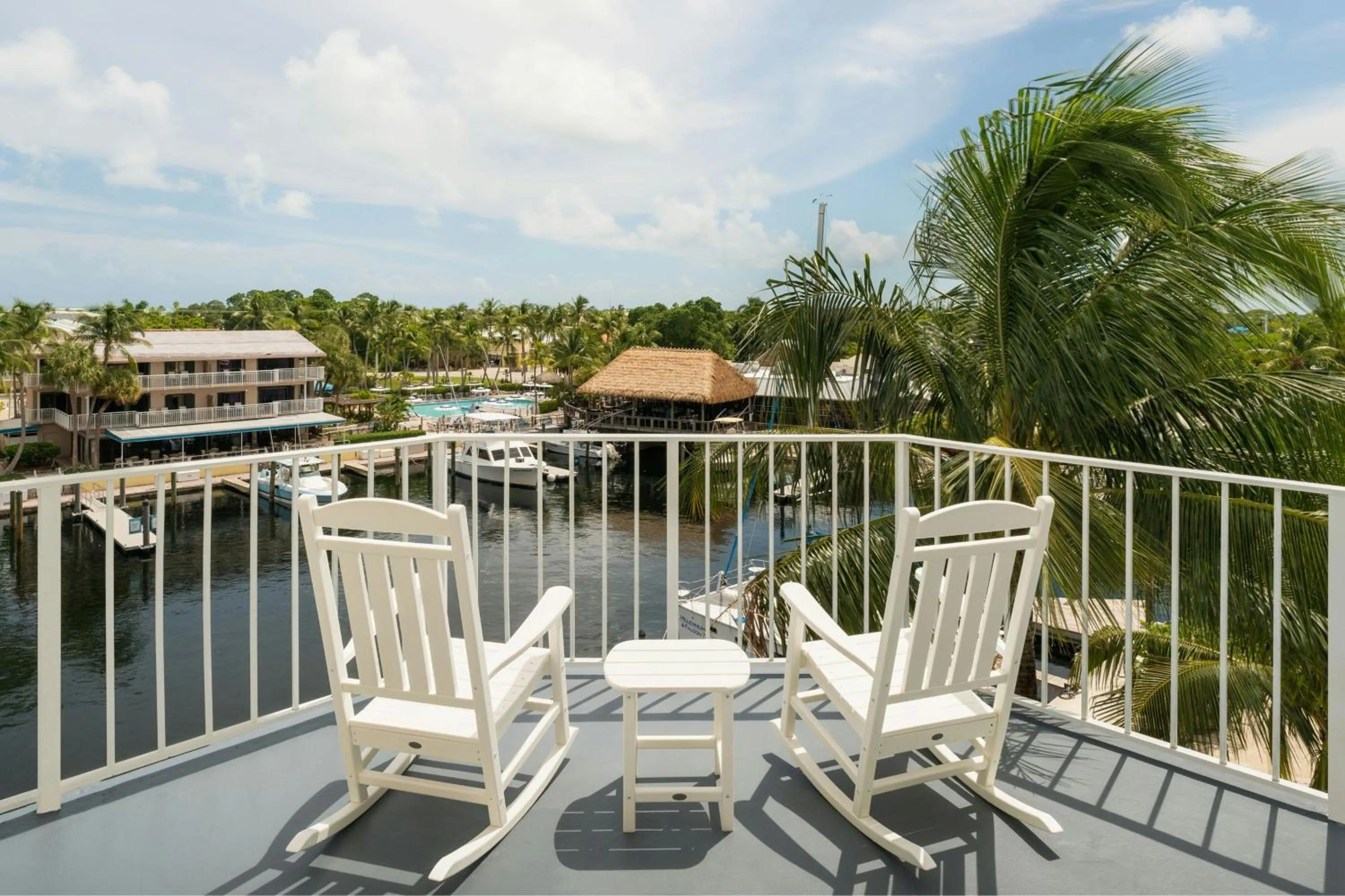 Photo of the whole room in Courtyard by Marriott Key Largo