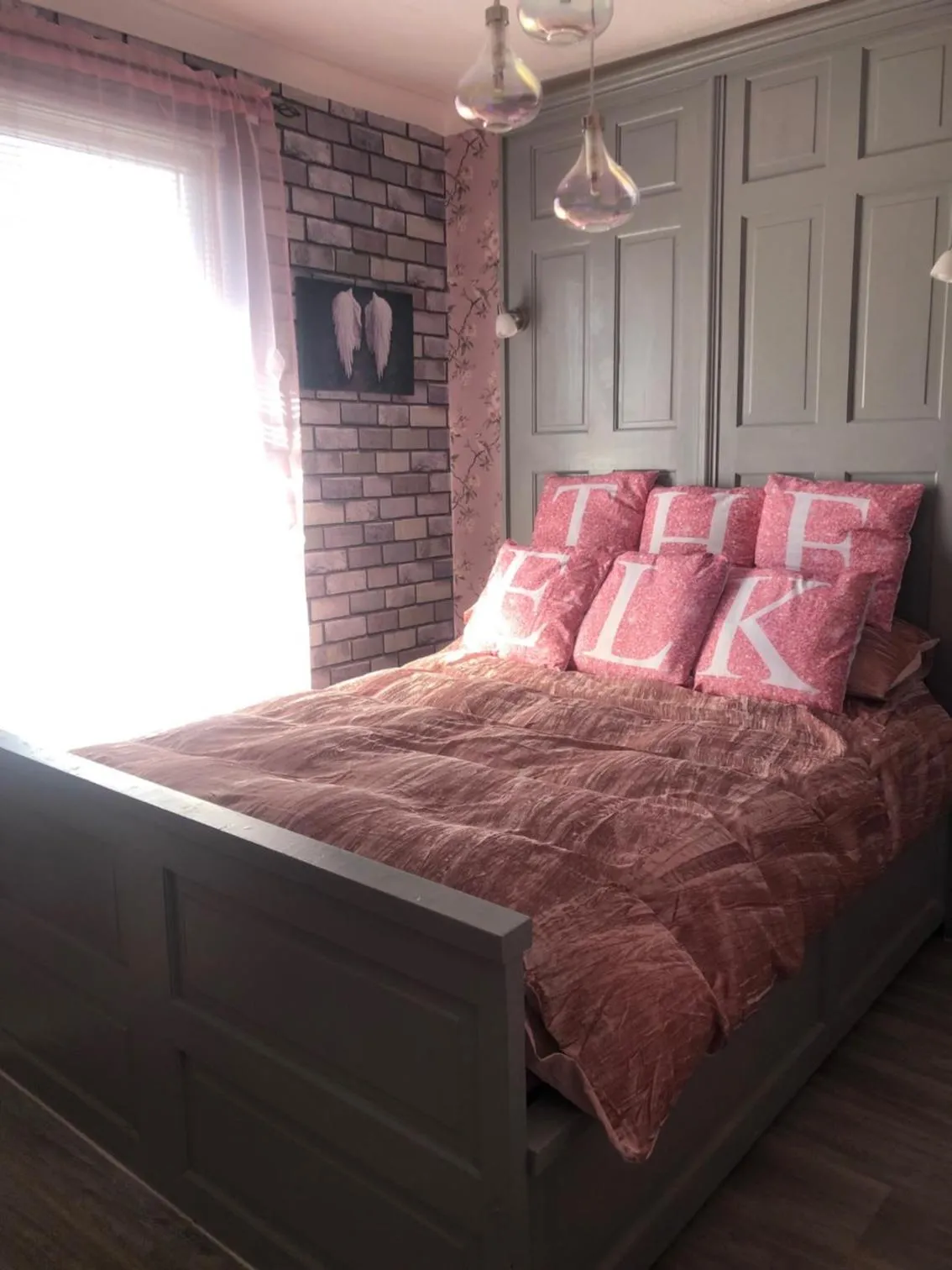 Bed in The Elk