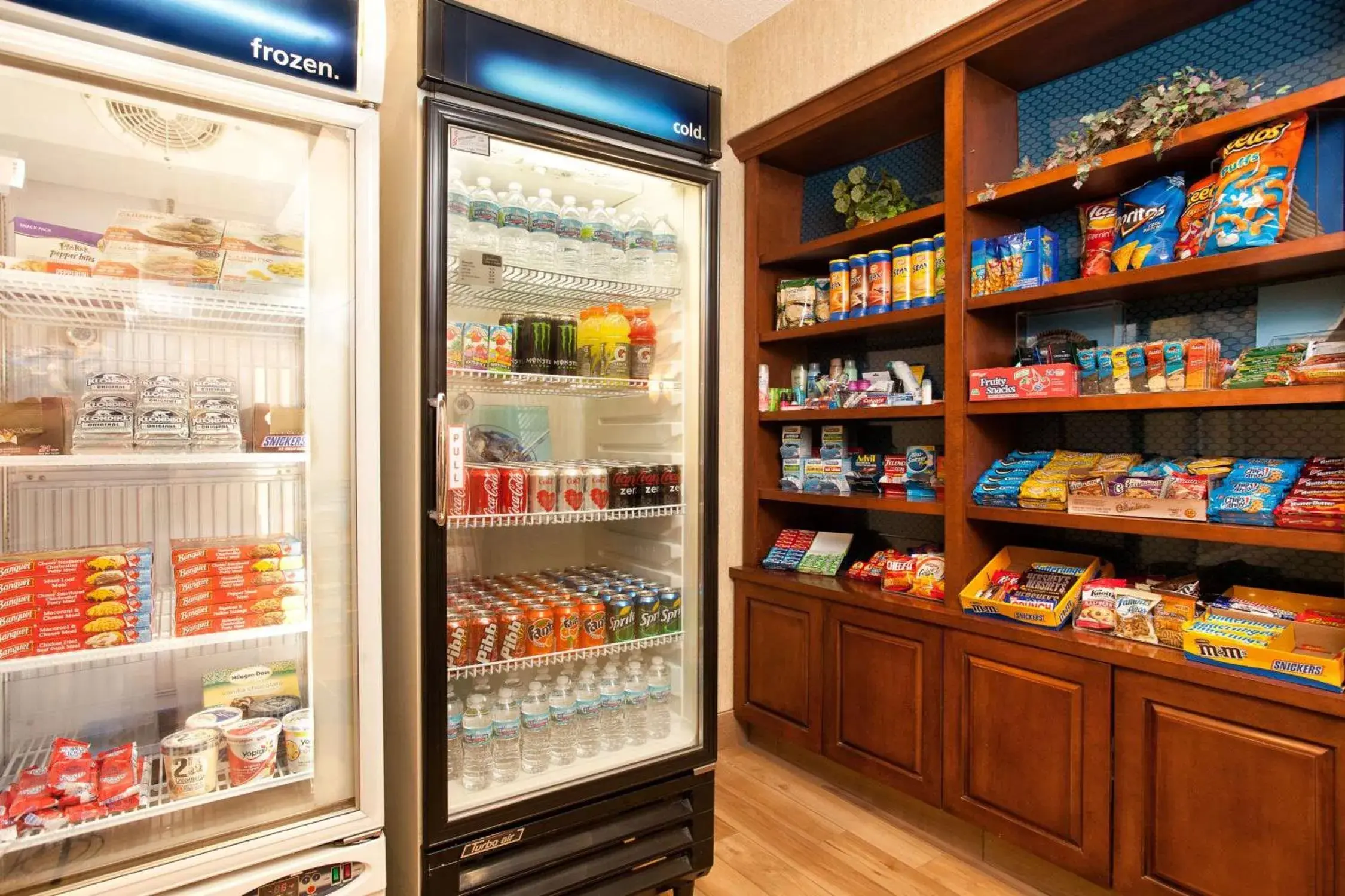 Lobby or reception in Hampton Inn & Suites Addison Lobby or reception in Hampton Inn & Suites Addison