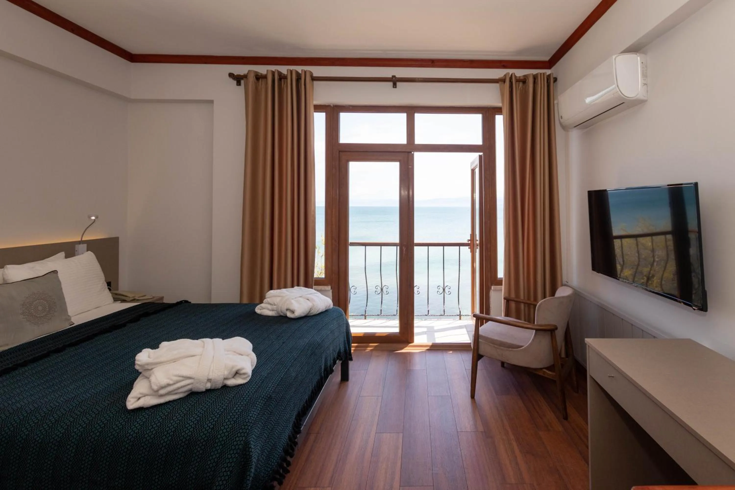 Photo of the whole room, Bed in Sinop Antik Otel