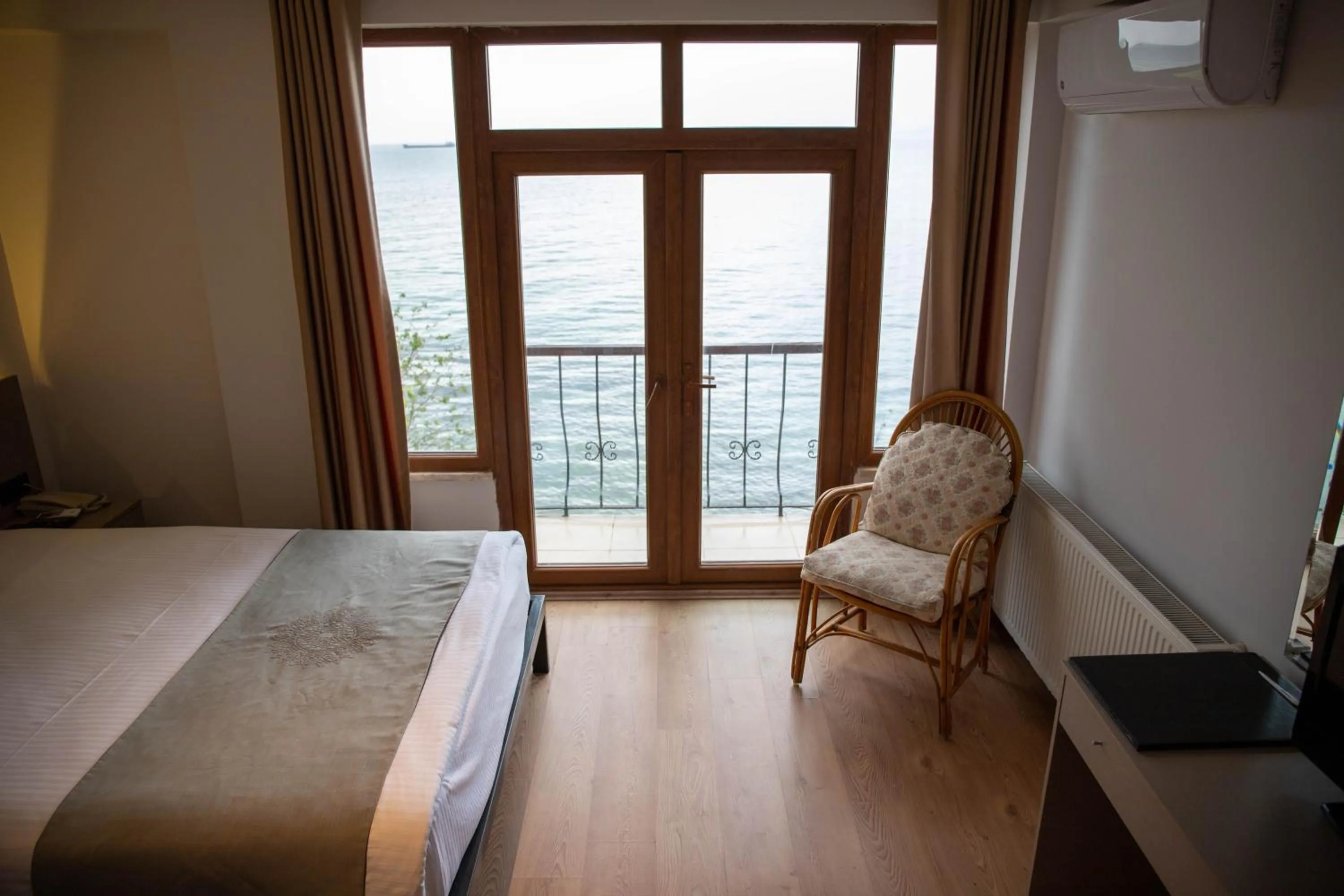 Bedroom, Bed in Sinop Antik Otel