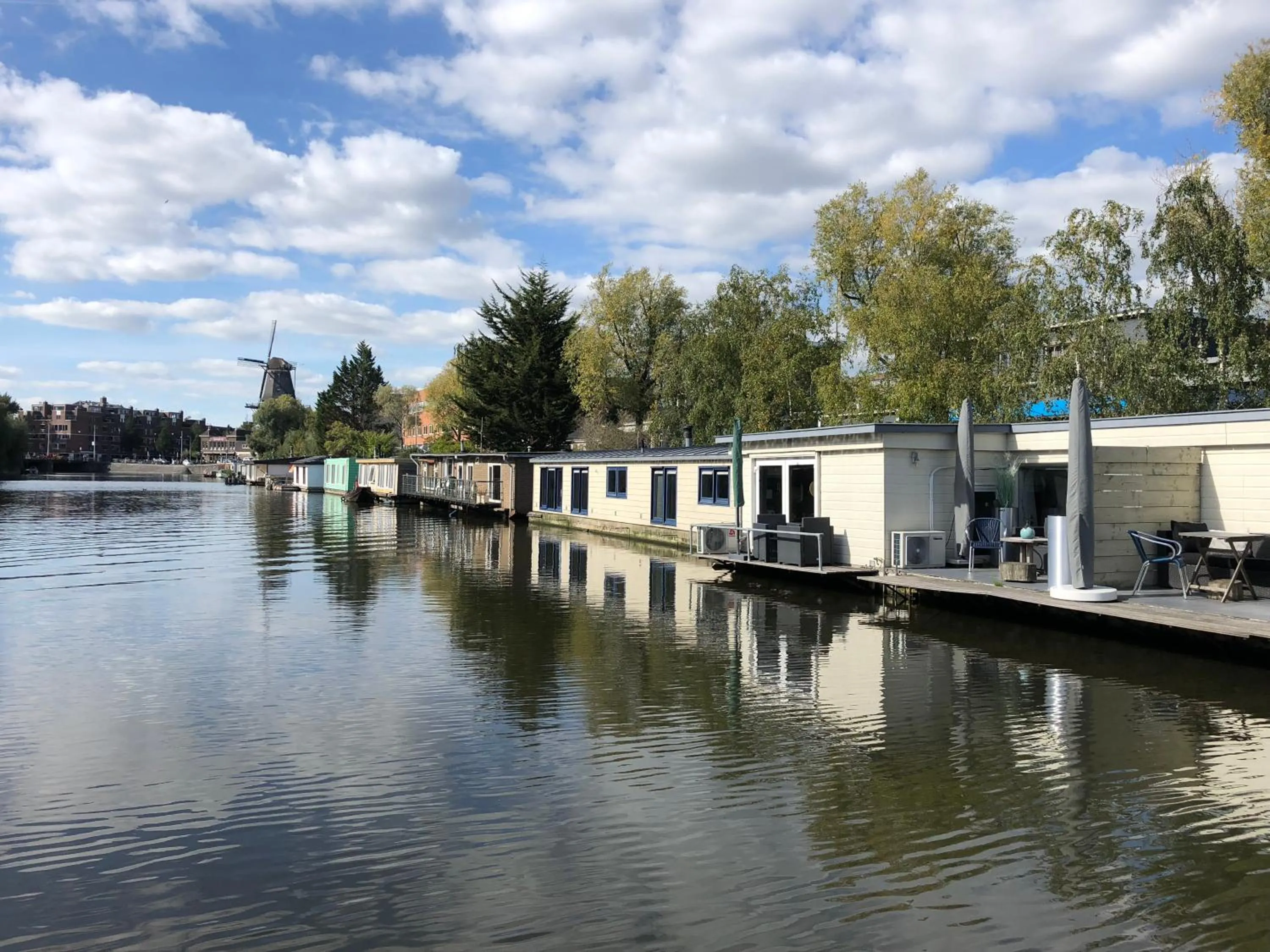 Nearby landmark, Swimming Pool in Romantic room in a houseboat