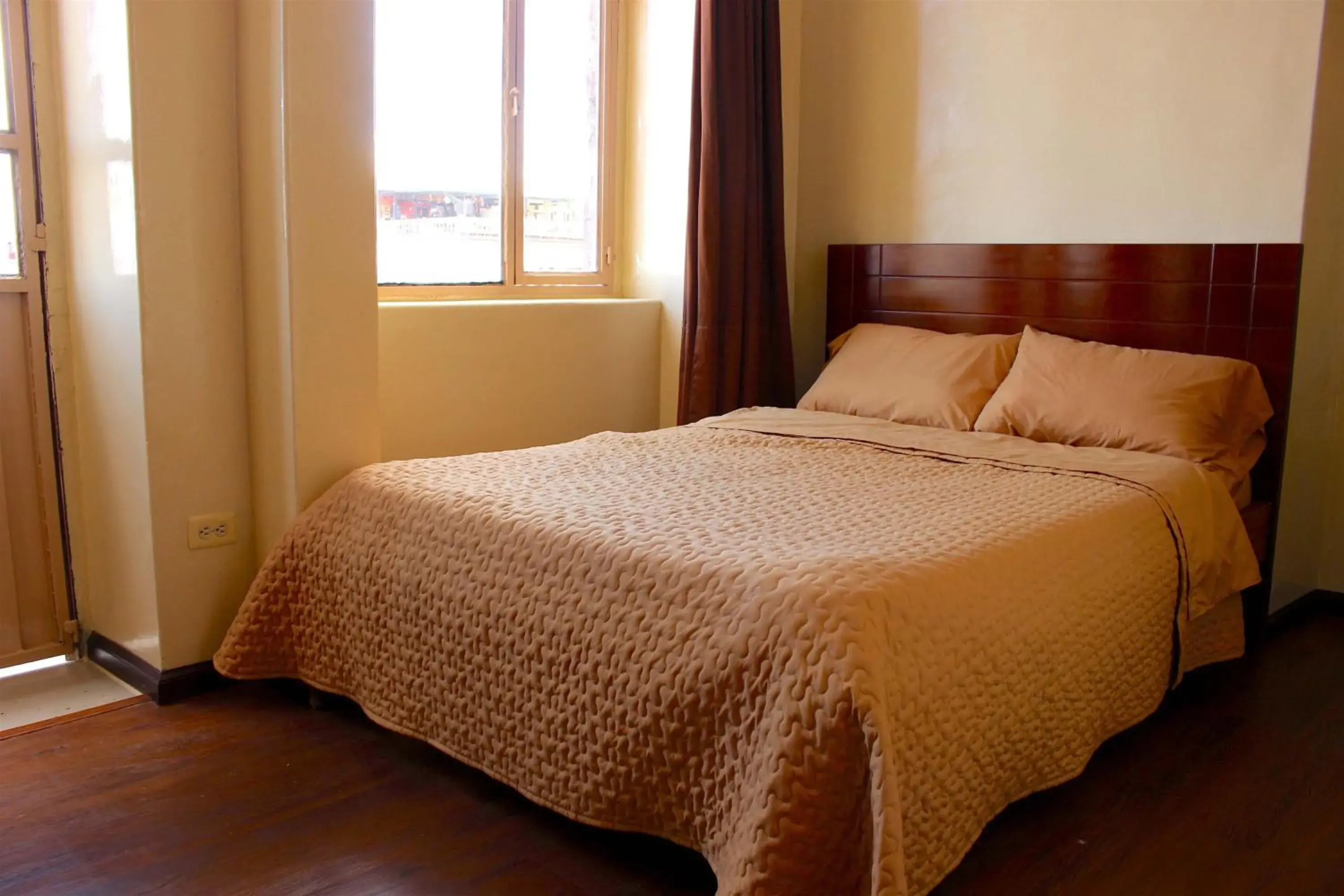 Standard Quadruple Room with Balcony in Hotel Norte Standard Quadruple Room with Balcony in Hotel Norte