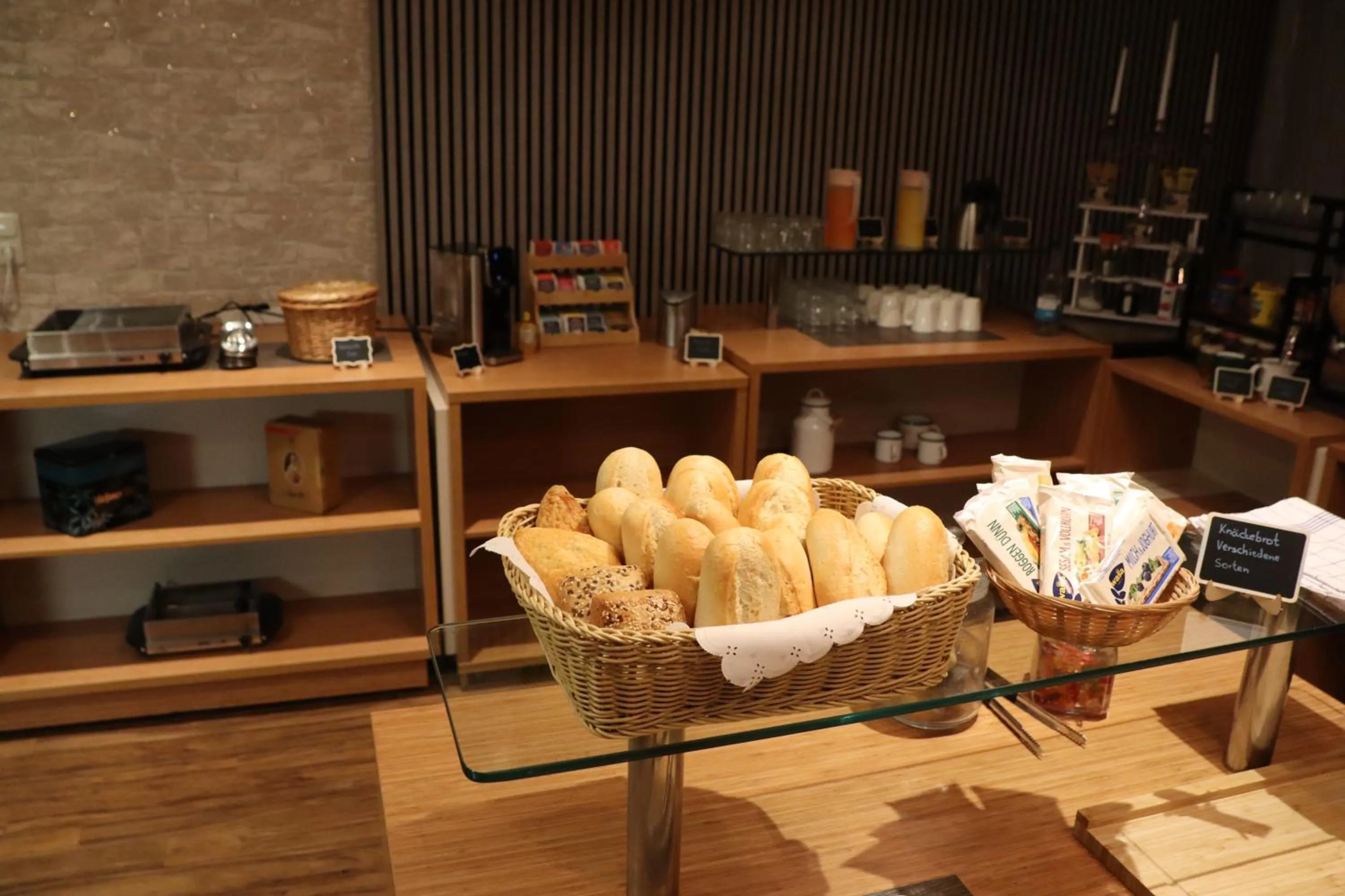 Buffet breakfast in Hotel Haarener Hof