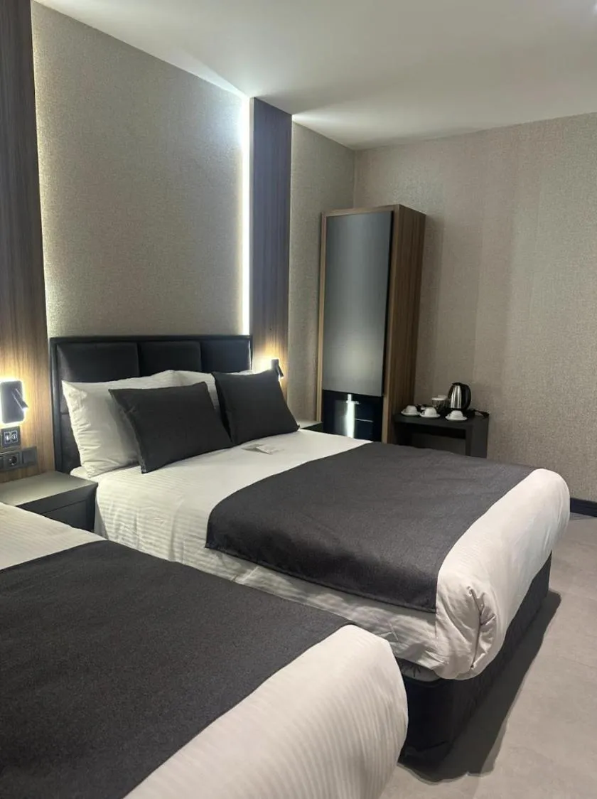 Bedroom, Bed in Kucuk Velic Hotel