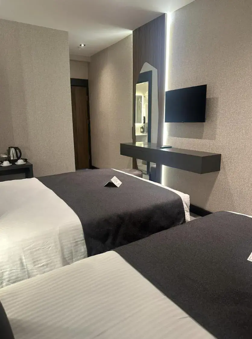 Bedroom, Bed in Kucuk Velic Hotel Bedroom, Bed in Kucuk Velic Hotel